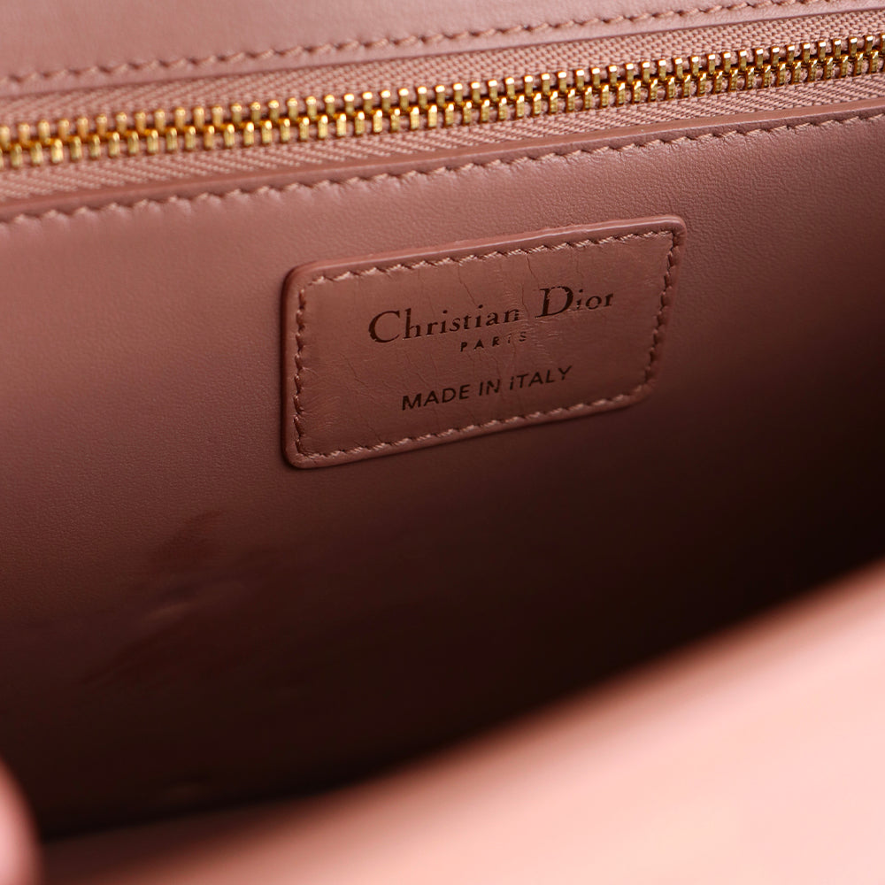 DIOR - Sac à bandoulière 30 Montaigne en cuir rose