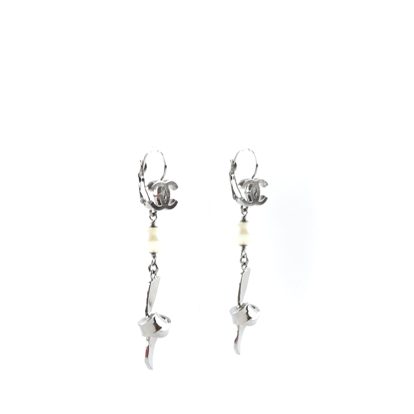 CHANEL - Boucles d'oreilles Noeud