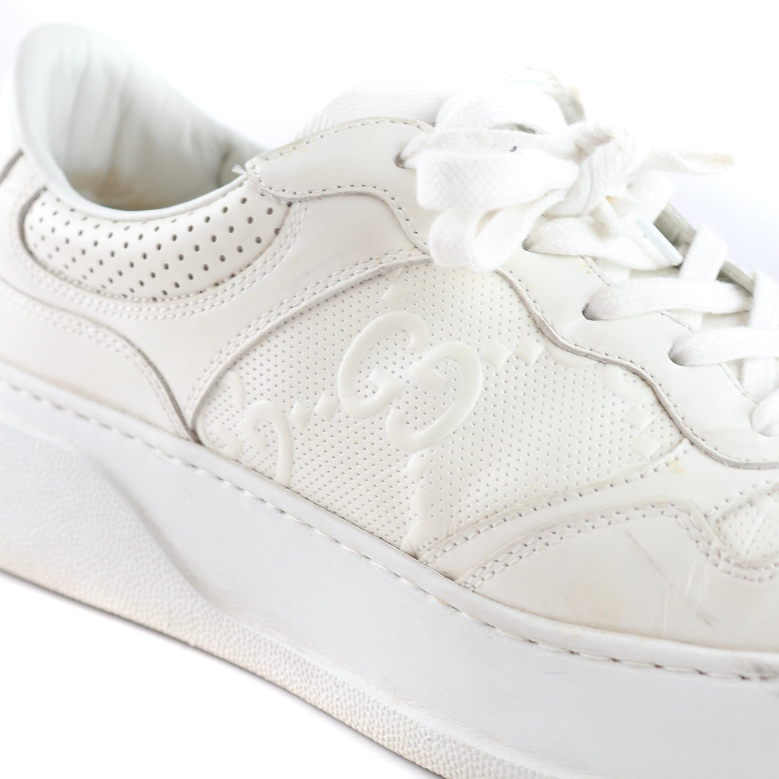 GUCCI - GG embossed leather sneakers (T44)