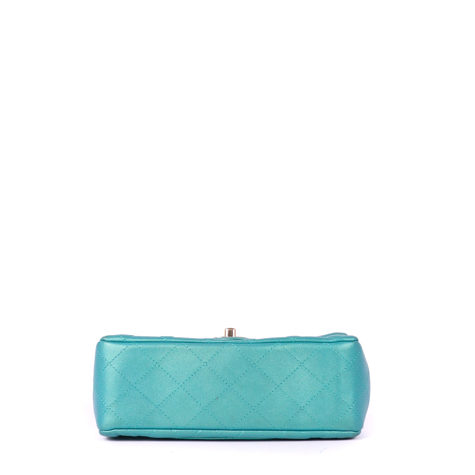 CHANEL - Sac à bandoulière Timeless mini bleu Tiffany