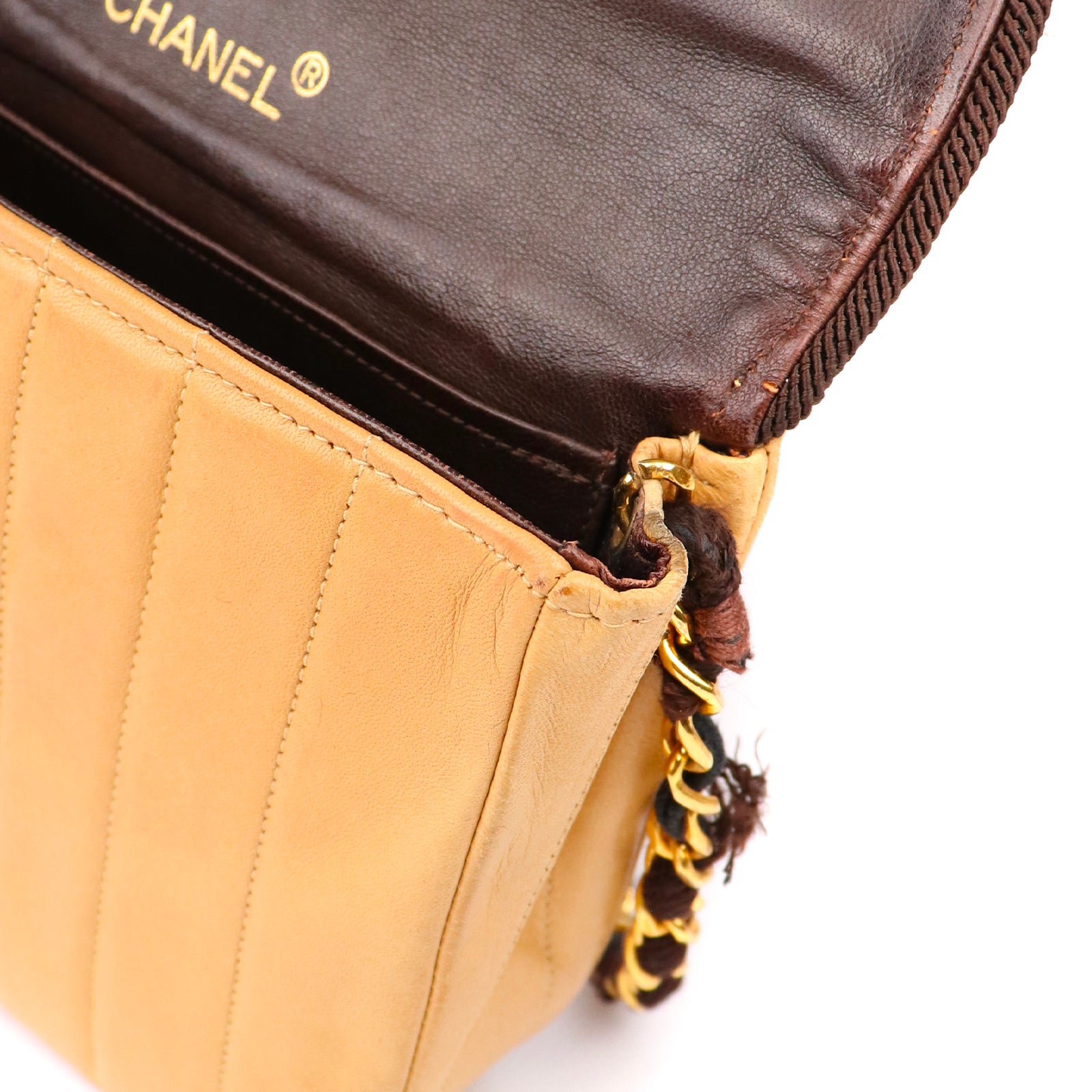CHANEL - Sac à bandoulière Croissant vintage
