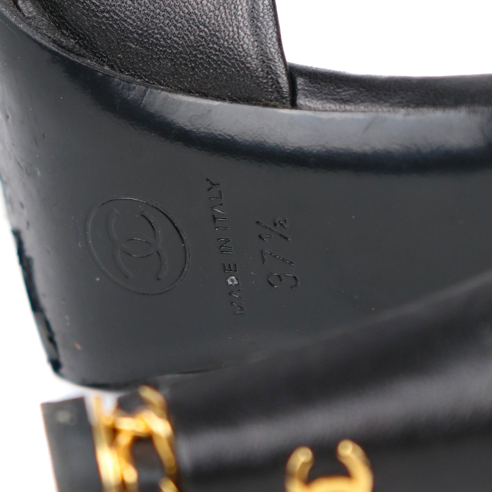 CHANEL - Timeless pumps (T37.5)