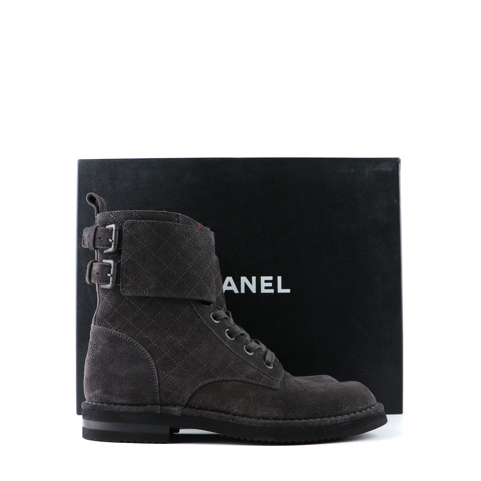 CHANEL - Boots en daim (T39)