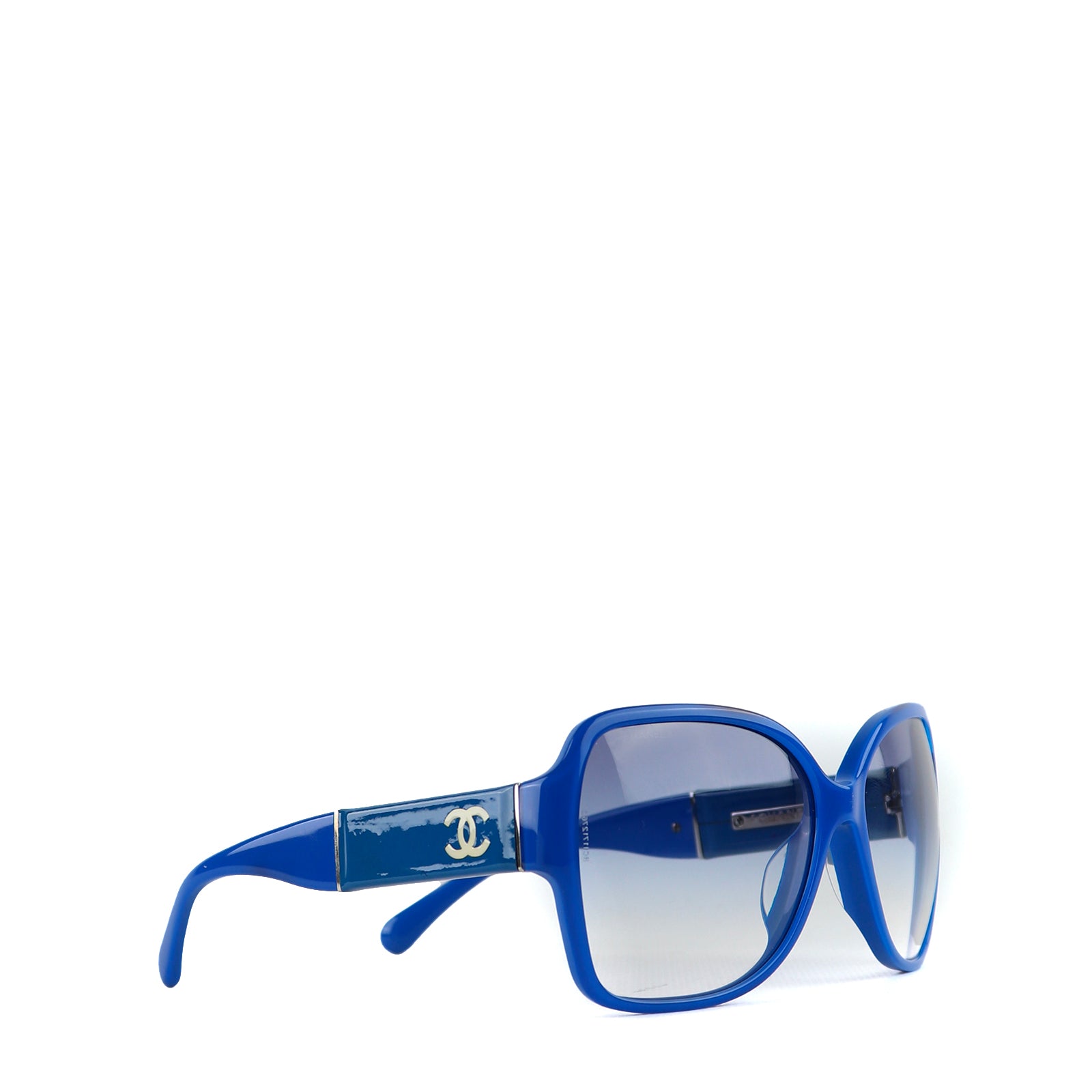 CHANEL - Lunettes de soleil en plastique bleu
