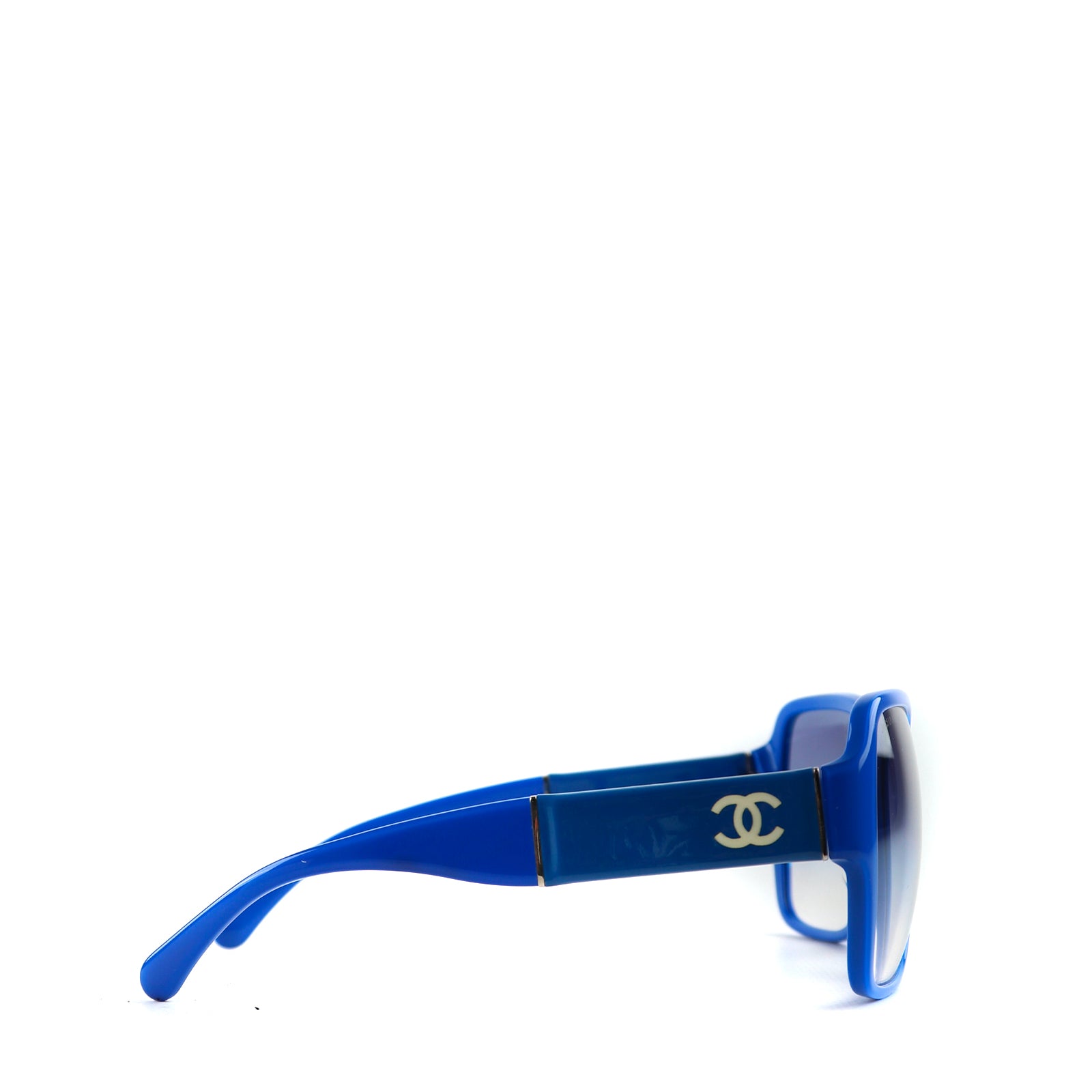 CHANEL - Lunettes de soleil en plastique bleu