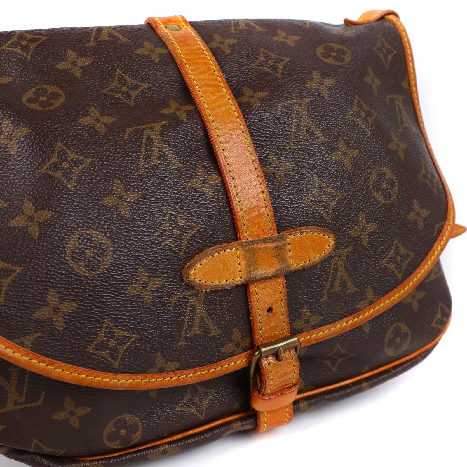 LOUIS VUITTON - Sac à bandoulière Saumur