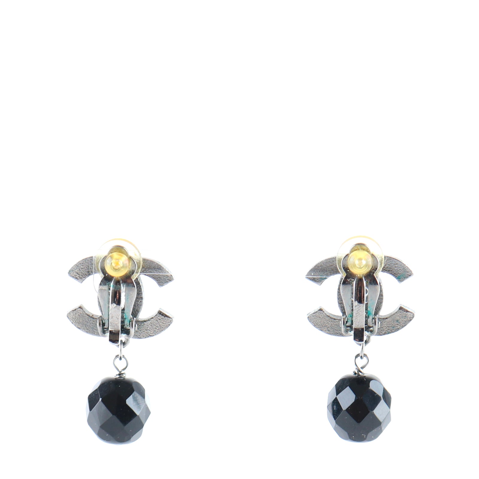 CHANEL - Boucles d'oreilles à perles