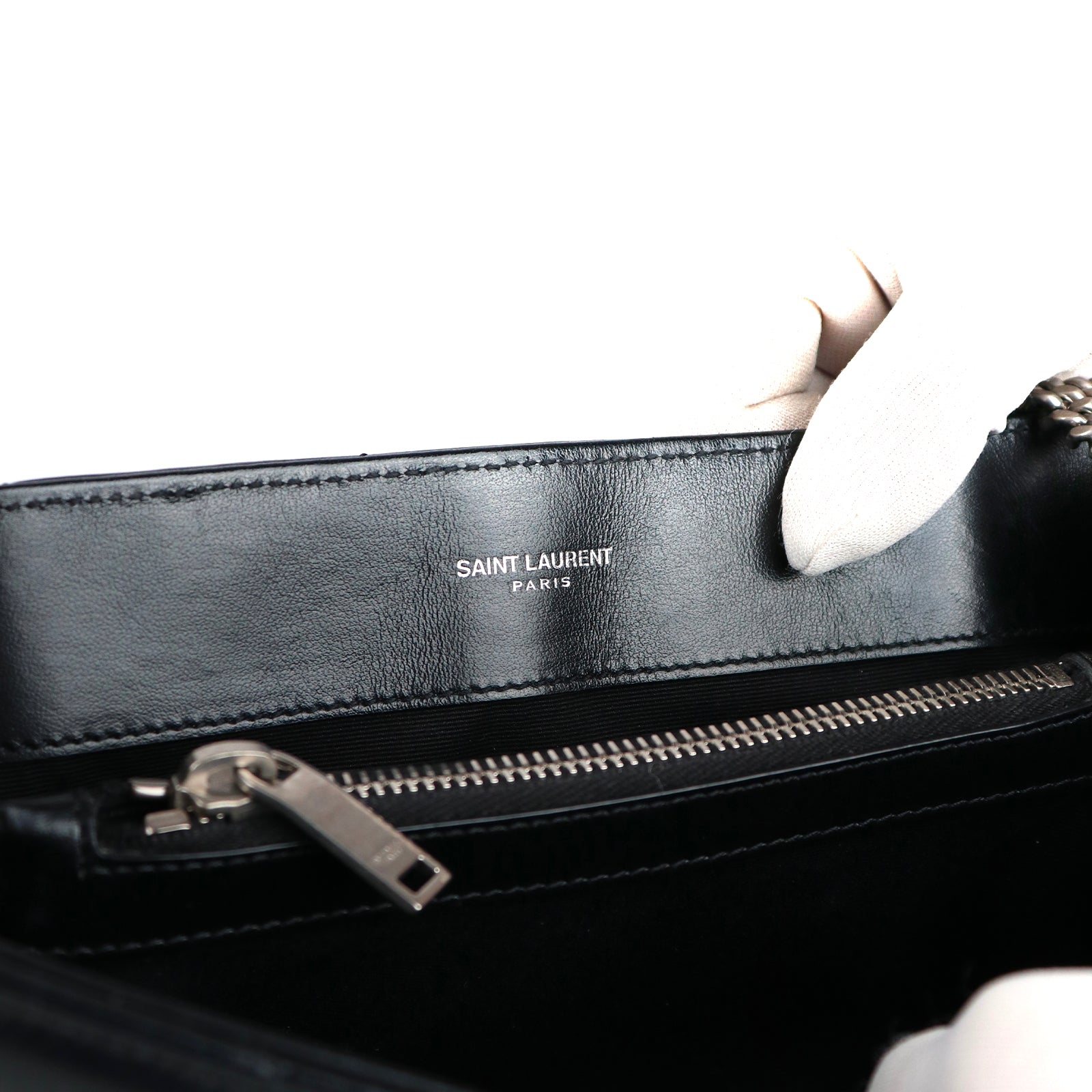 SAINT LAURENT - Sac à bandoulière Loulou small en cuir matelassé