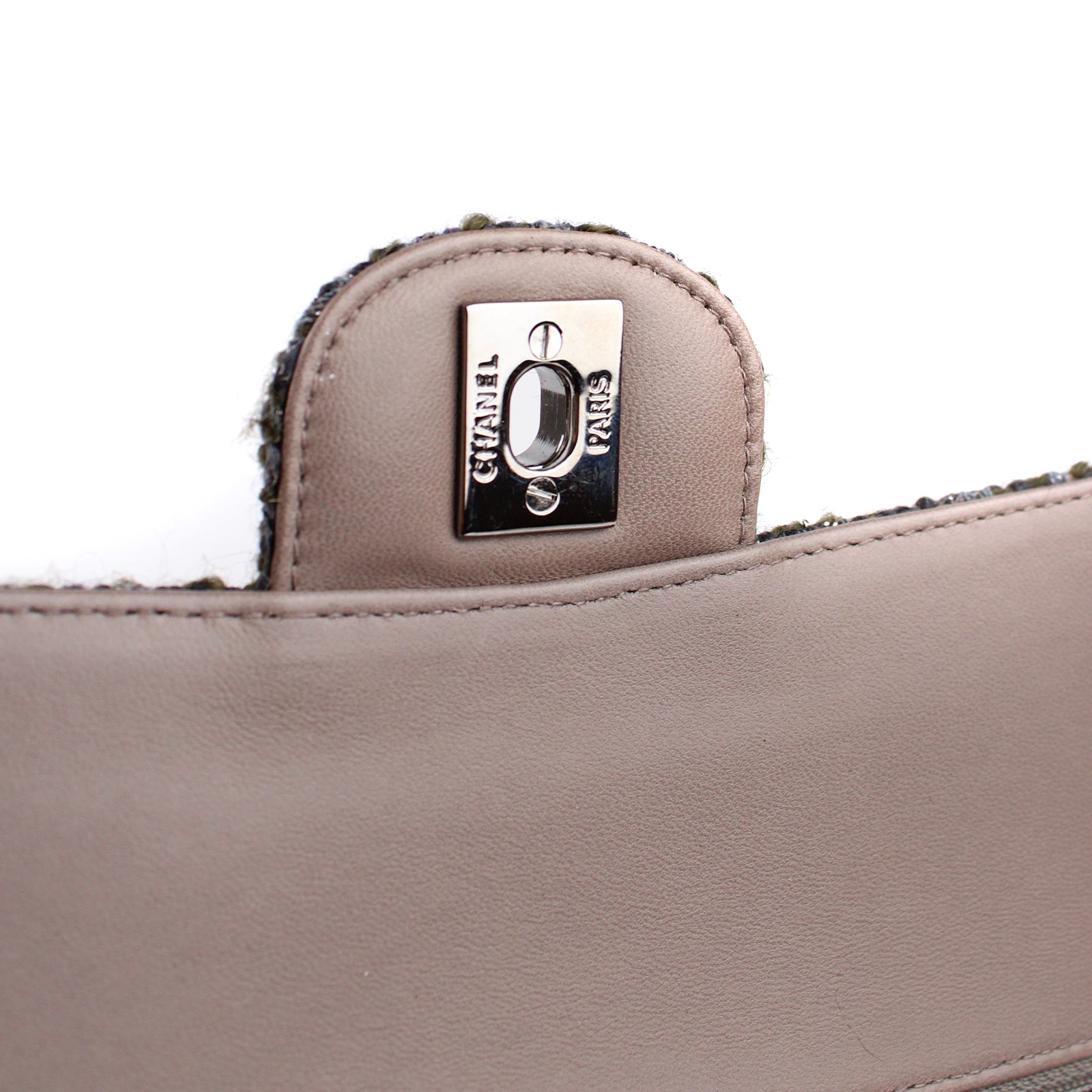 CHANEL - Sac Timeless medium en tweed