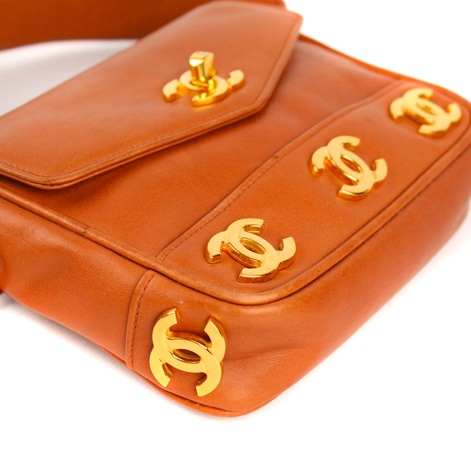 CHANEL - Sac ceinture vintage