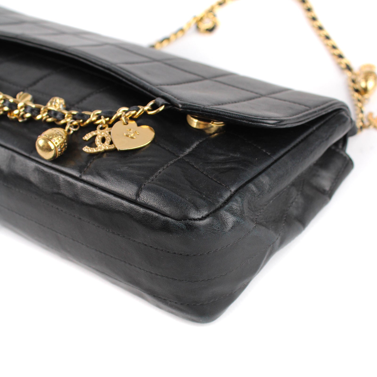 CHANEL - Sac à main Chocolate Bar Lucky Charms vintage