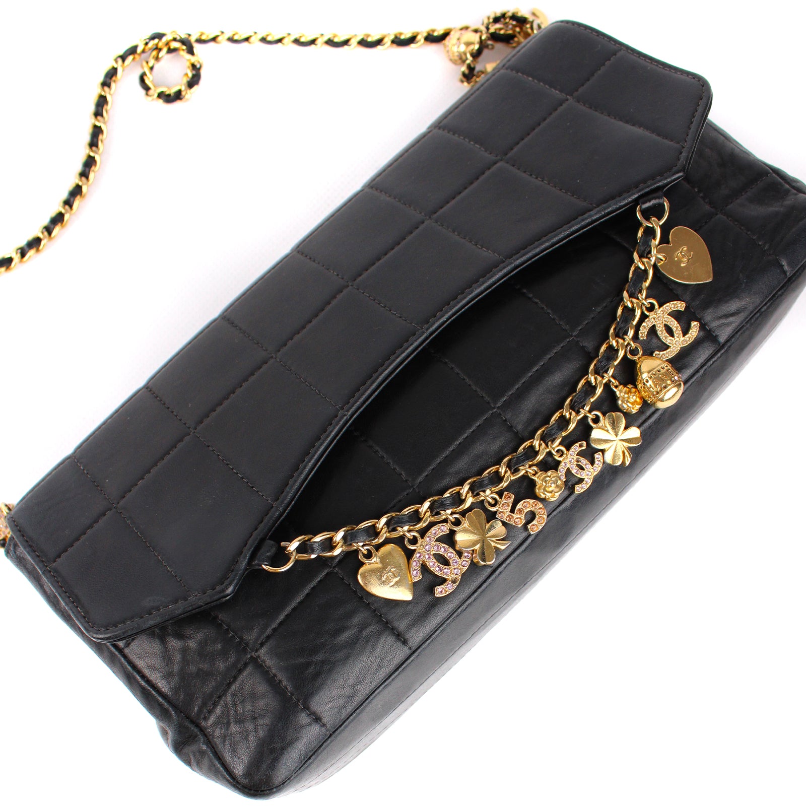 CHANEL - Sac à main Chocolate Bar Lucky Charms vintage