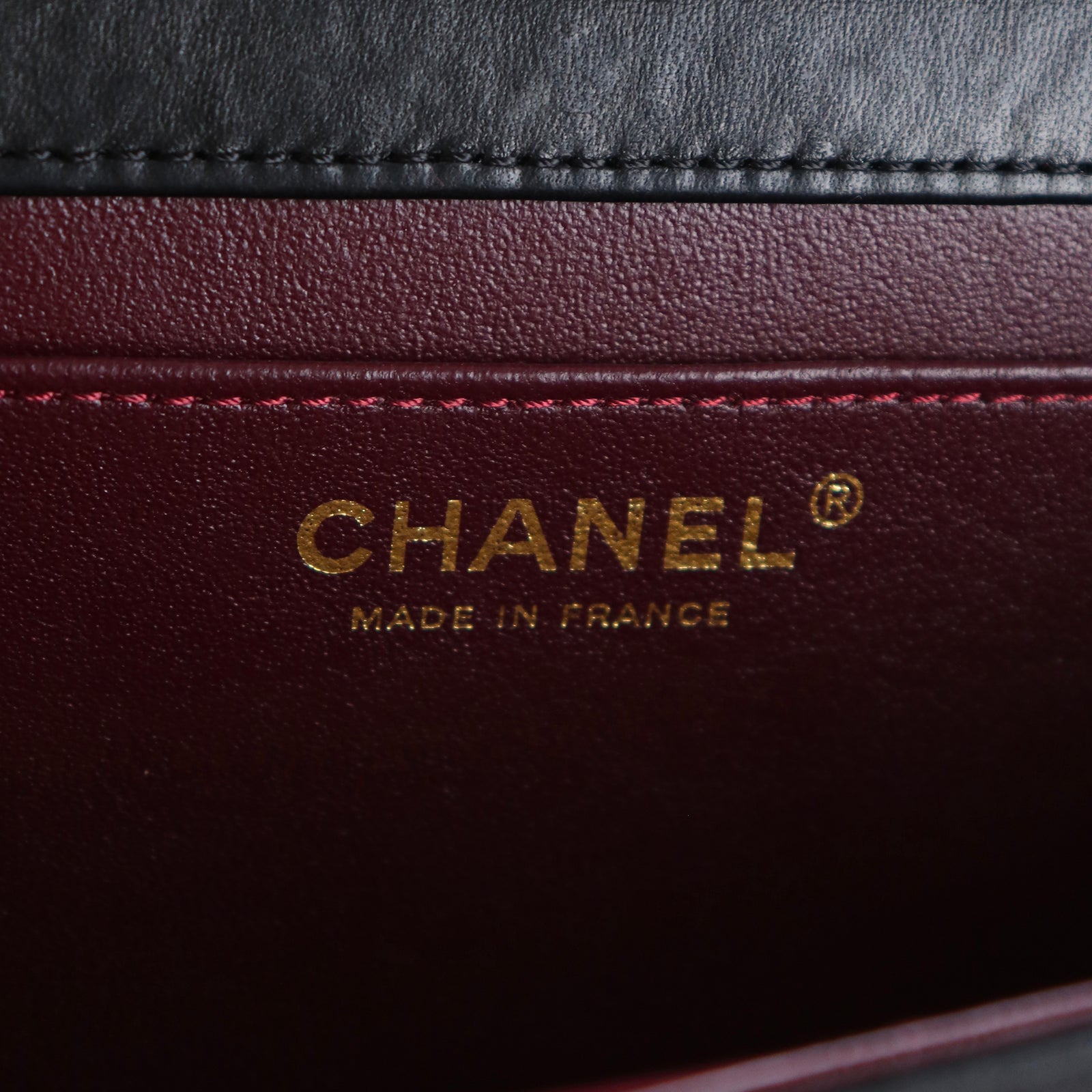 CHANEL - Sac à bandoulière Mademoiselle vintage en cuir matelassé