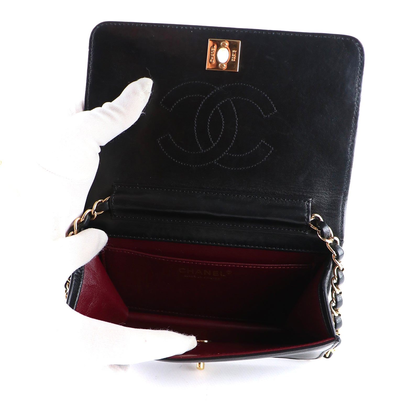 CHANEL - Sac à bandoulière Mademoiselle vintage en cuir matelassé