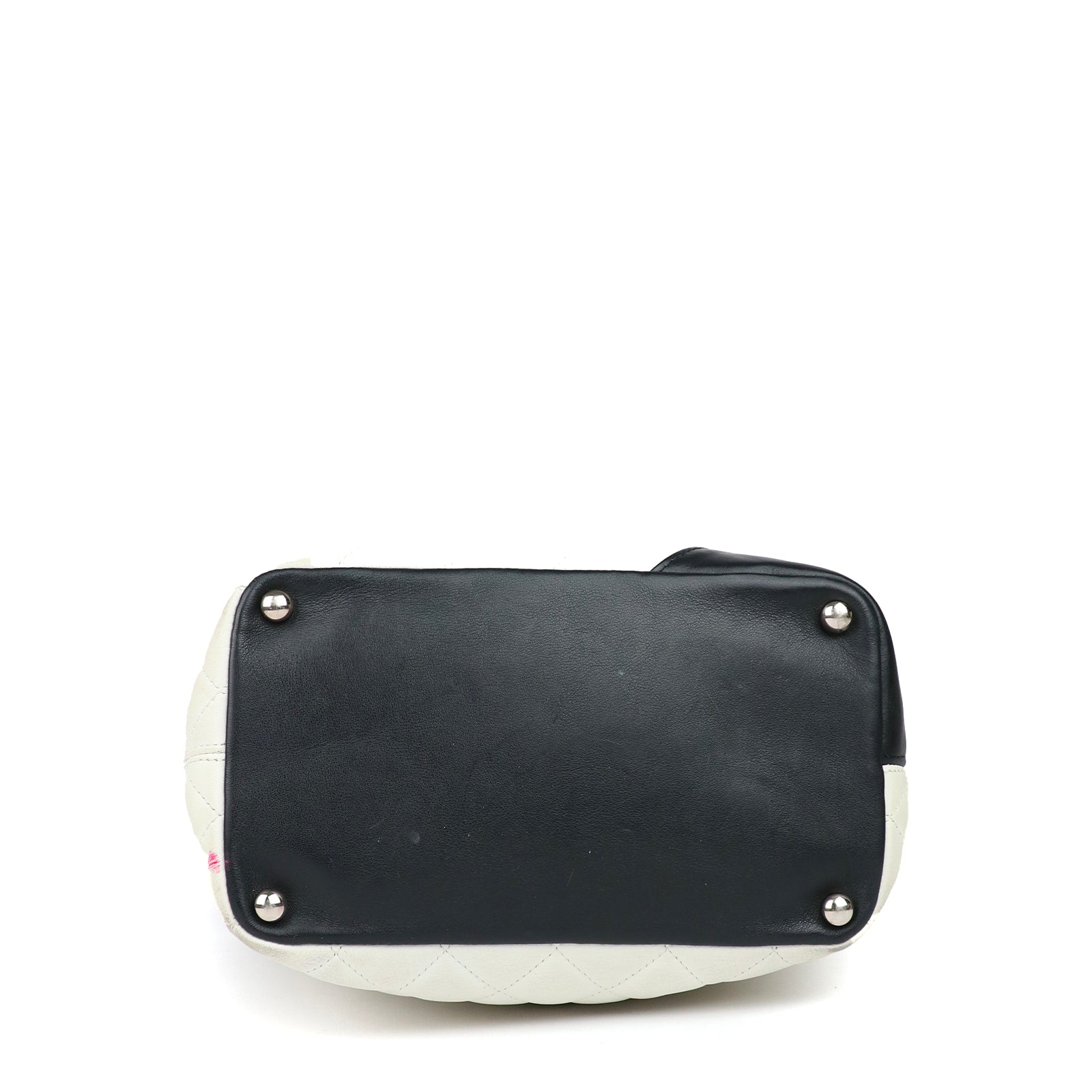 CHANEL - Sac cabas Chanel Cambon en cuir matelassé blanc