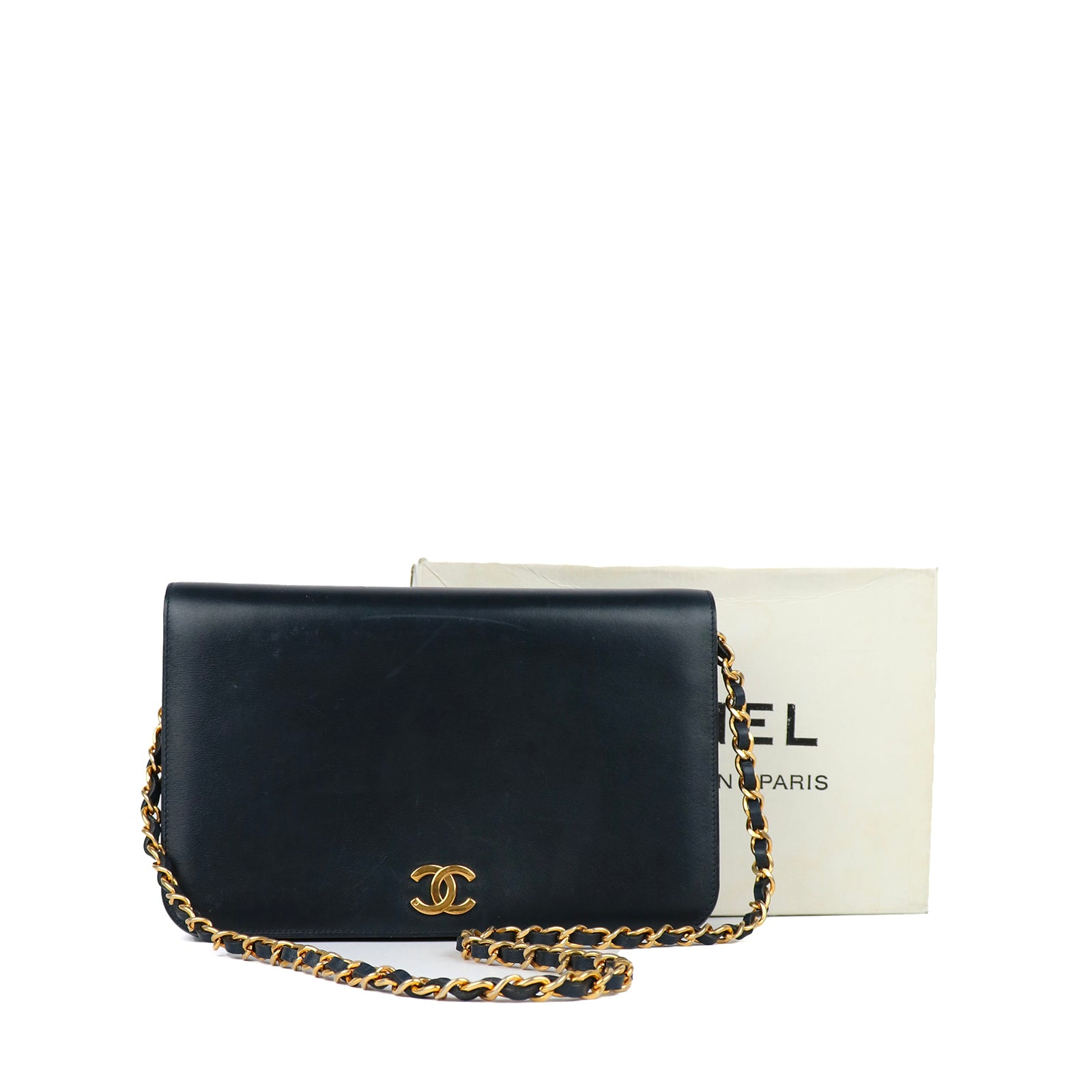 CHANEL - Sac vintage en cuir lisse