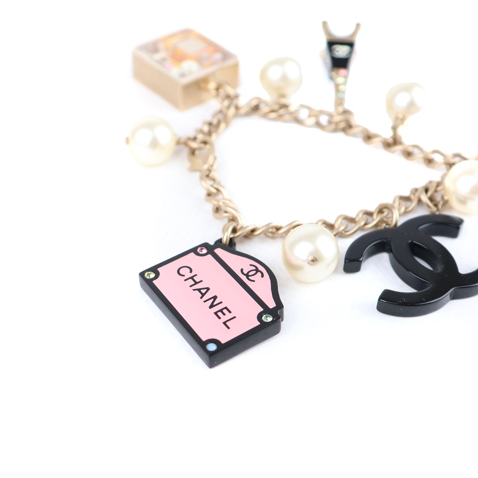 CHANEL - Go To Paris bracelet
