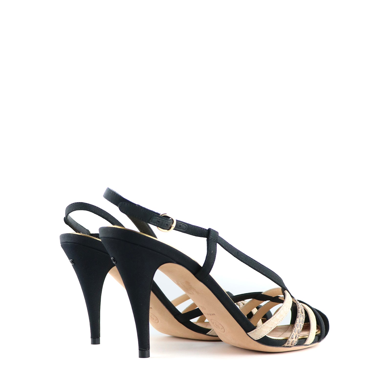 CHANEL - Escarpins en cuir (T40)