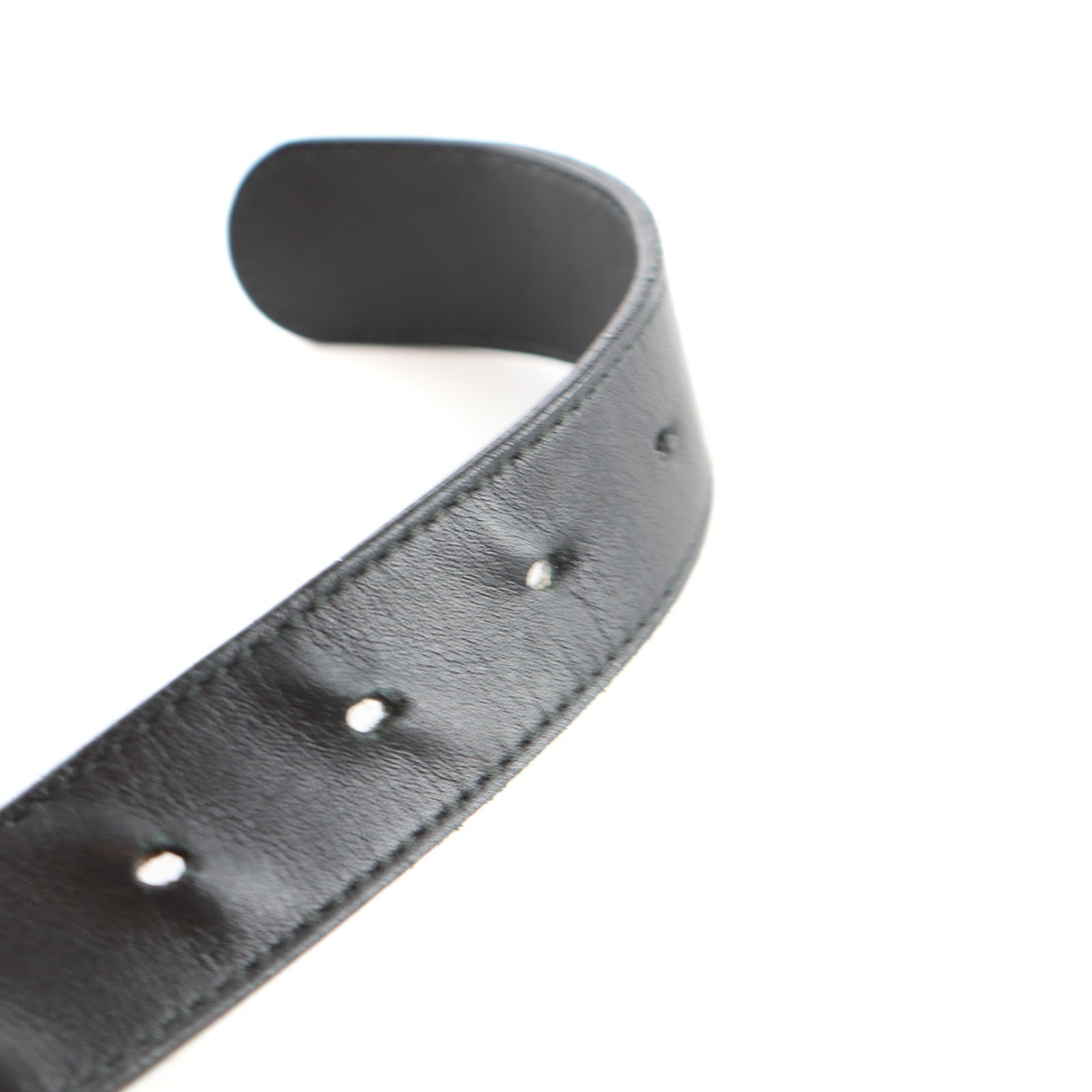 GUCCI - Ceinture GG Marmont en cuir noir (T100)