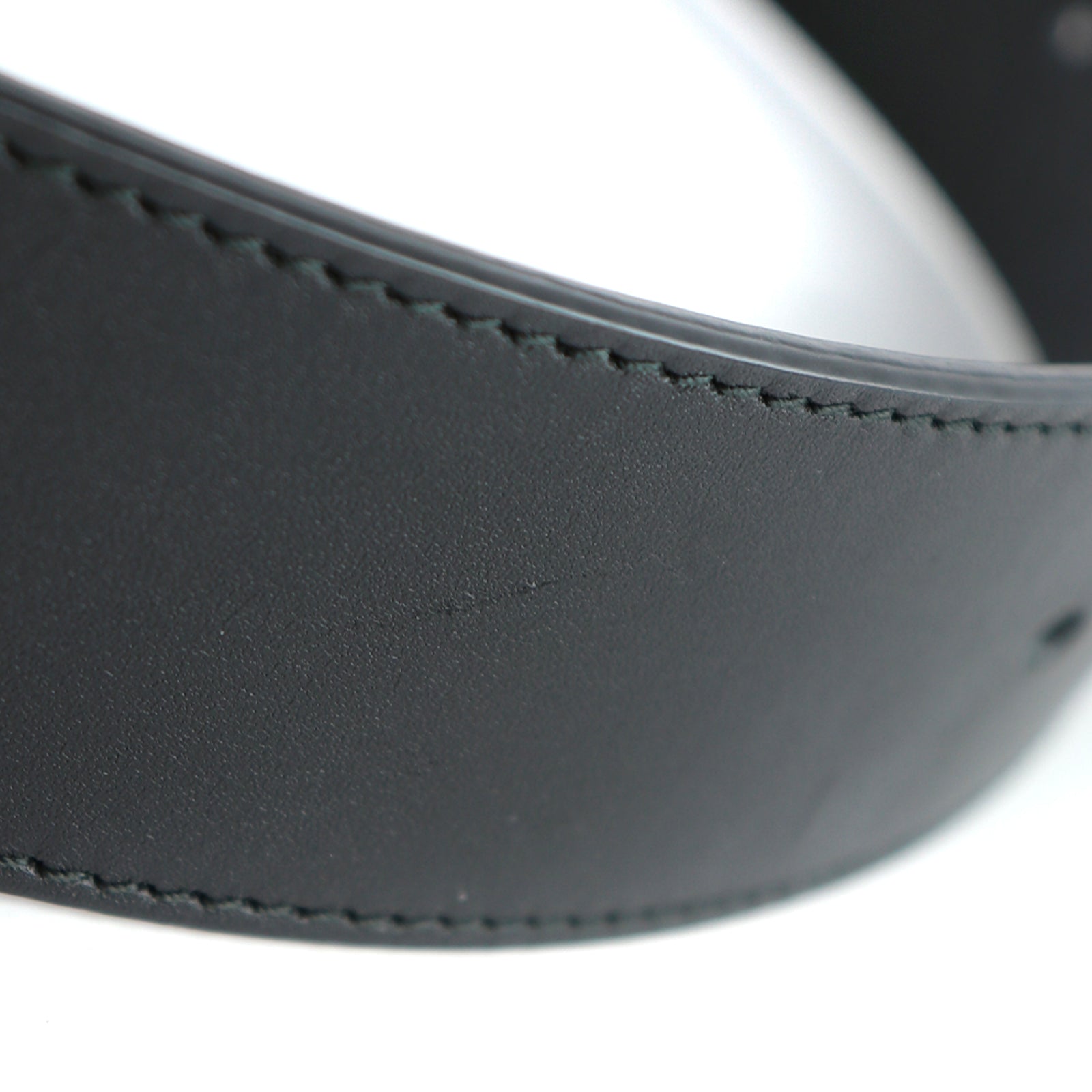 GUCCI - Ceinture en cuir lisse noir avec logo double G effet brossé (T85)