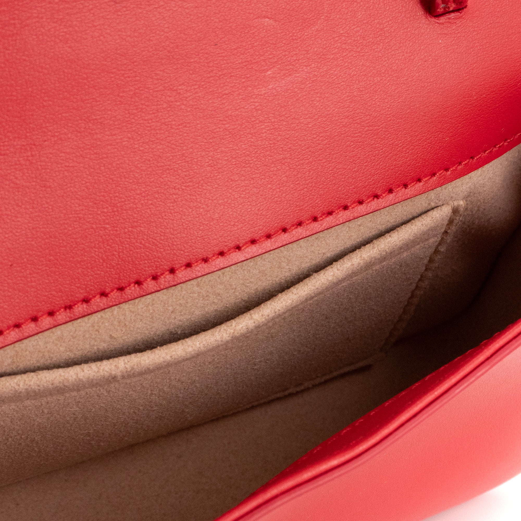 BALMAIN - Sac à bandoulière B-Buzz 17 Mini Balmain en cuir lisse rouge