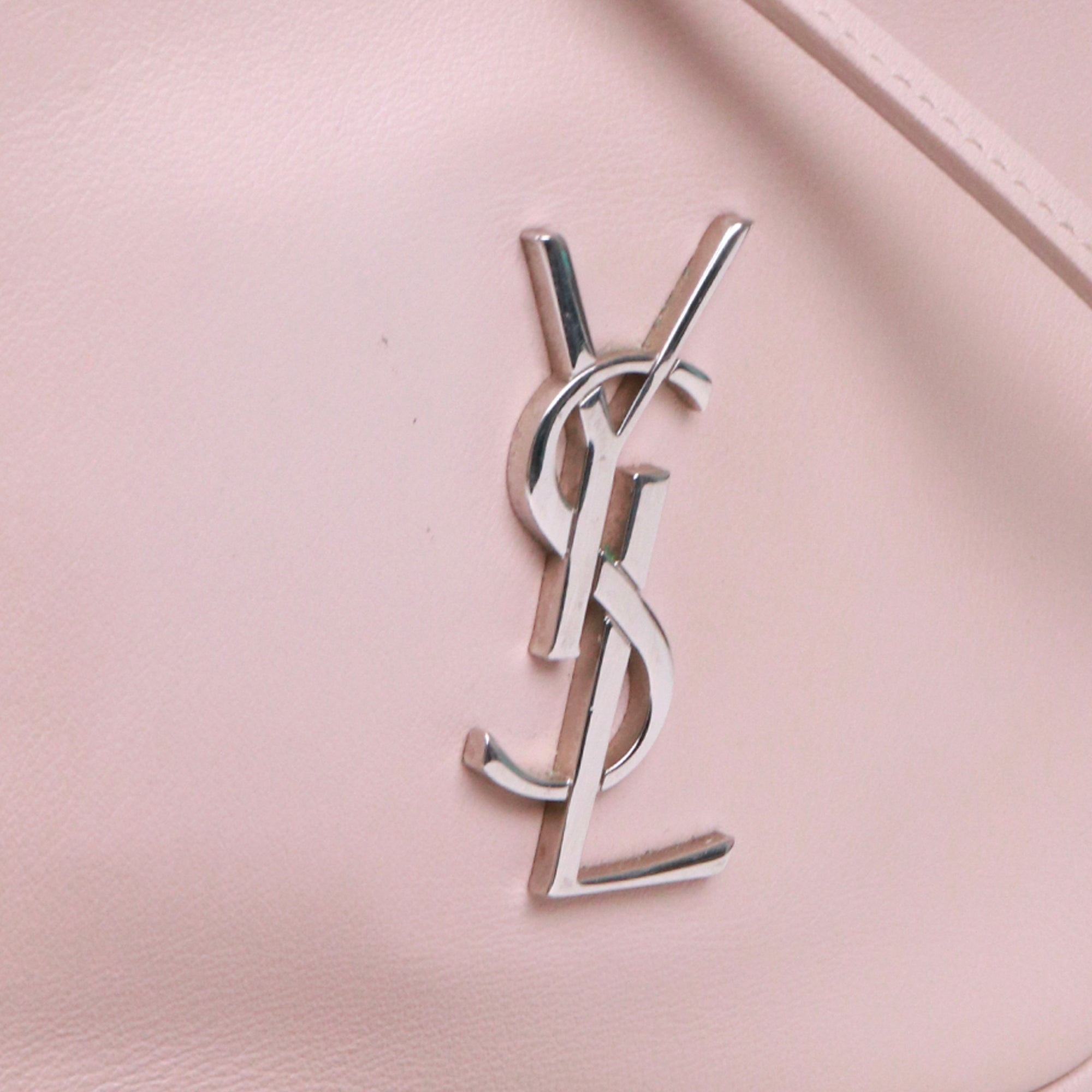 SAINT LAURENT - Sac à bandoulière Blogger Saint Laurent en cuir beige