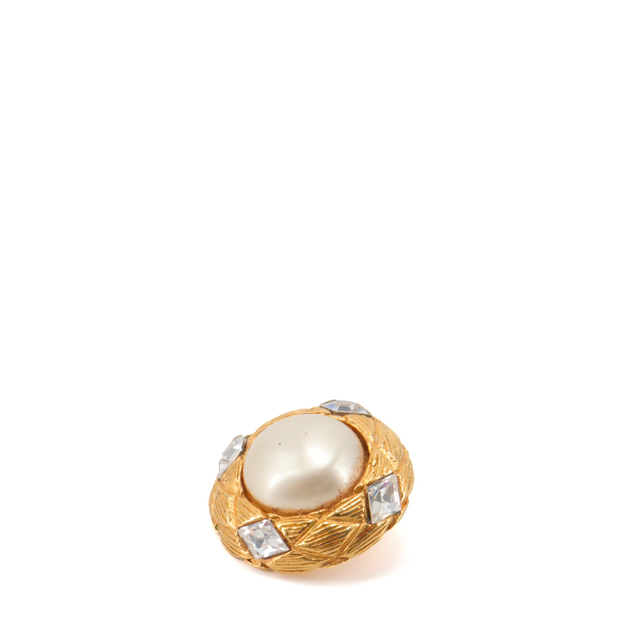 CHANEL - Camélia earrings