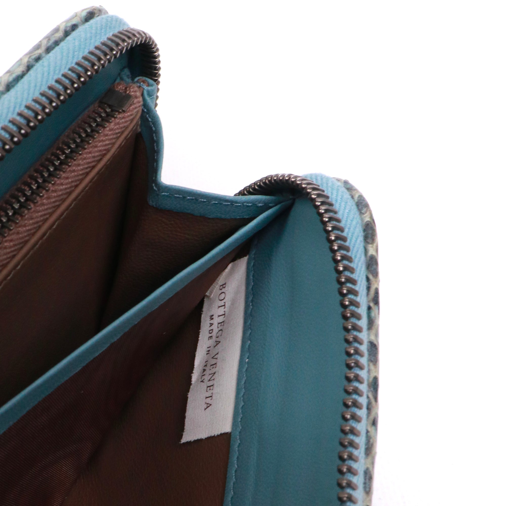 BOTTEGA VENETA - Portefeuille à fermeture zippée Bottega Veneta en cuir intrecciato bleu