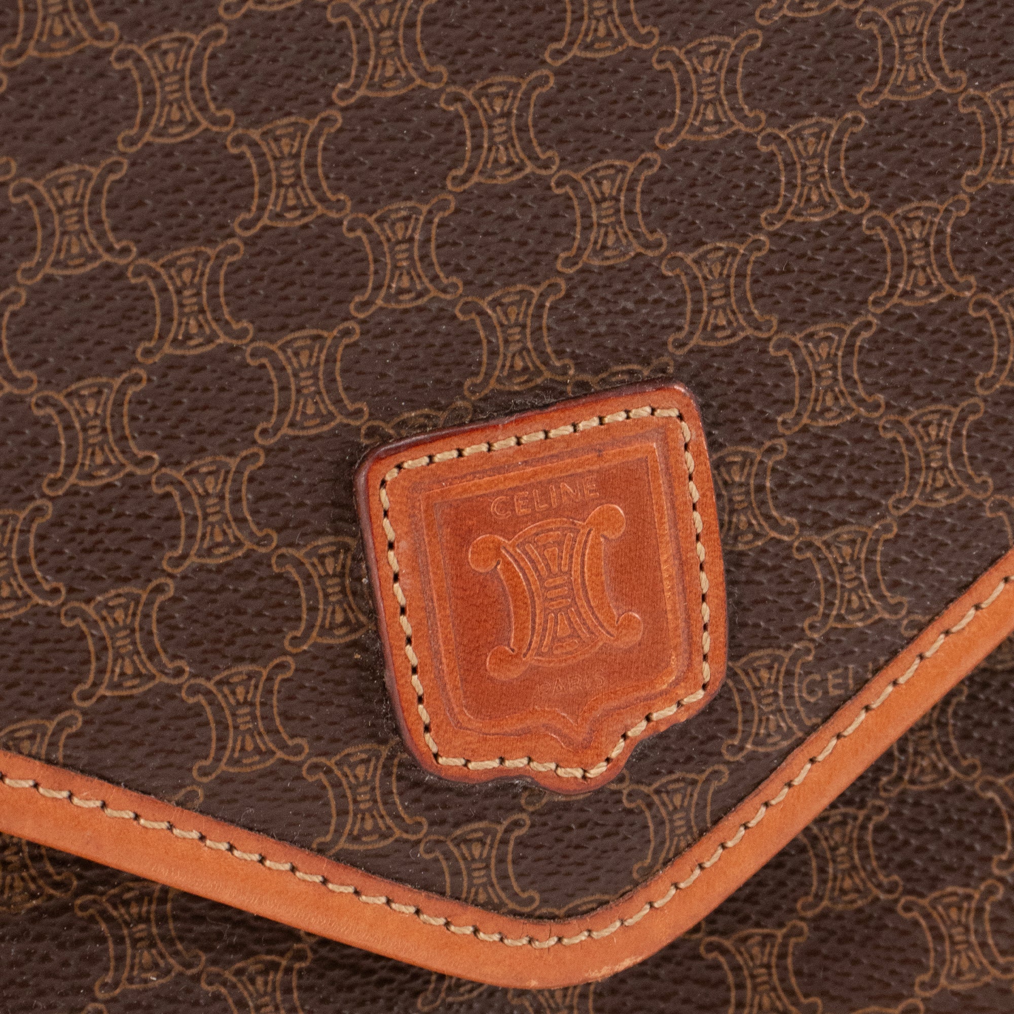 CELINE - Sac à bandoulière Celine en toile enduite monogrammée vintage