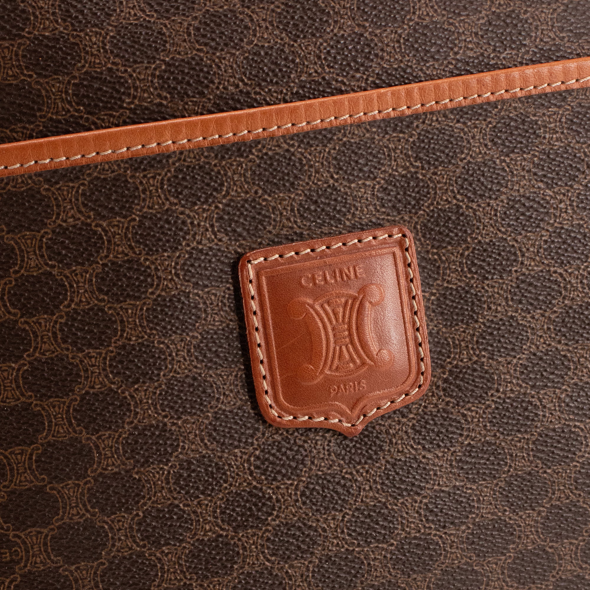 CELINE - Sac cabas Shopping Zip Celine en toile enduite monogrammée vintage