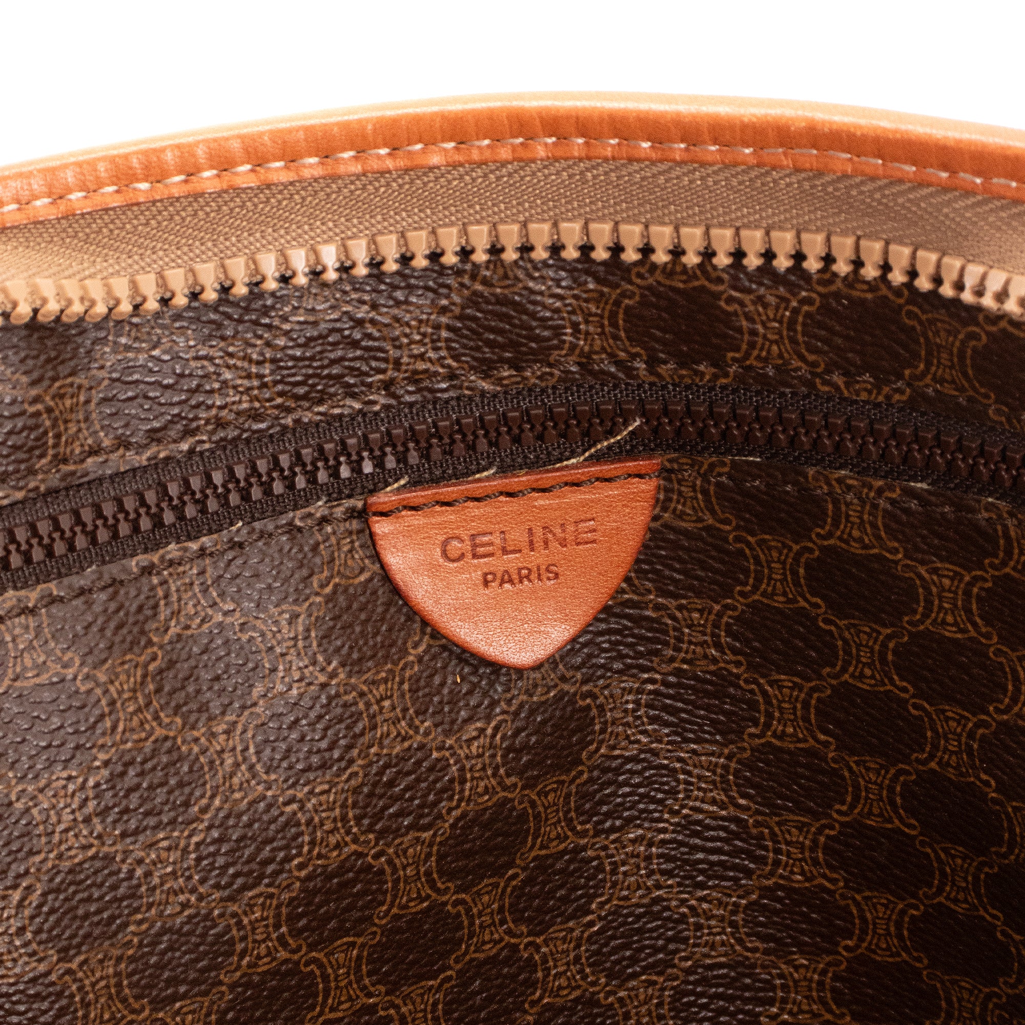 CELINE - Sac cabas Shopping Zip Celine en toile enduite monogrammée vintage