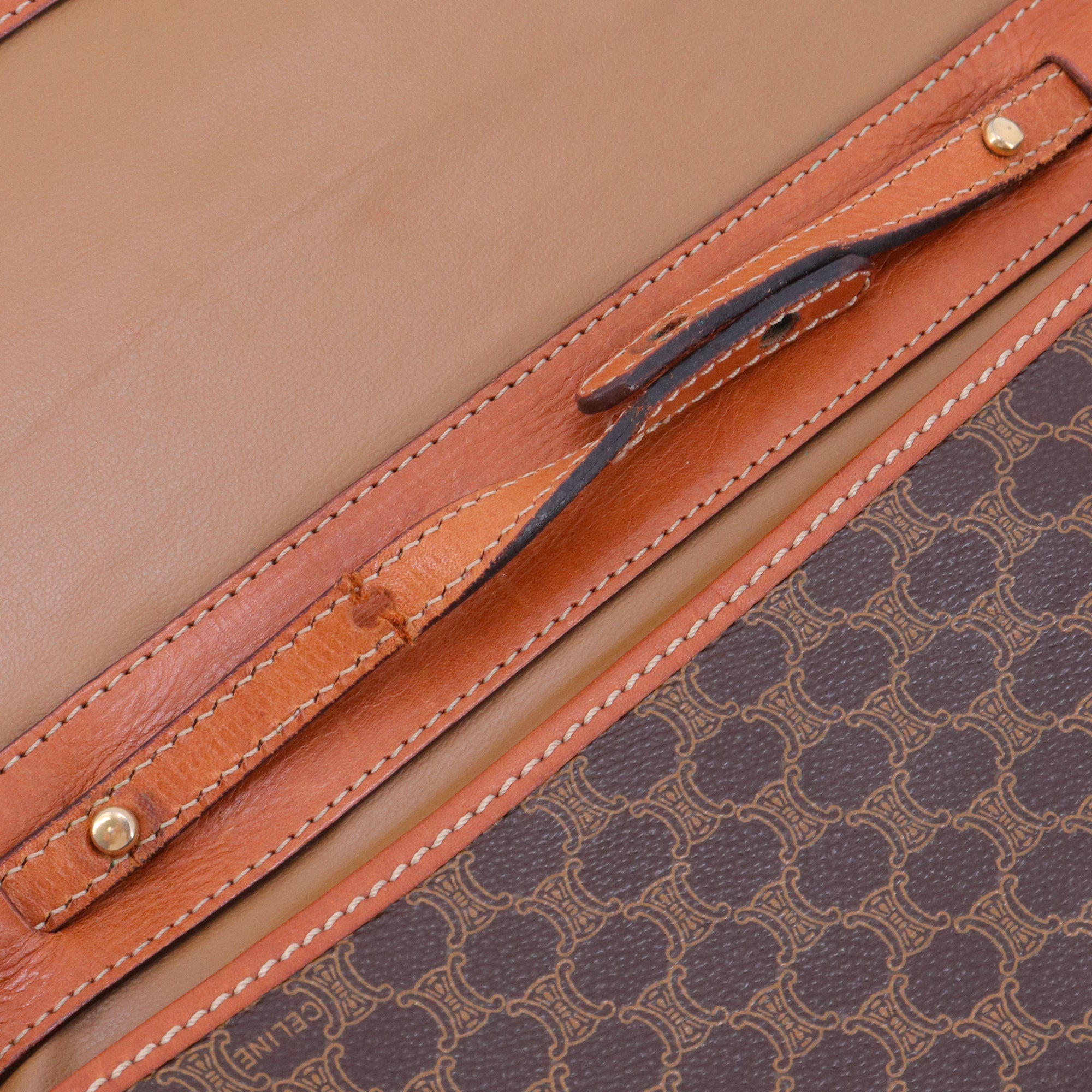 CELINE - Sac à bandoulière Celine en toile enduite monogrammée vintage