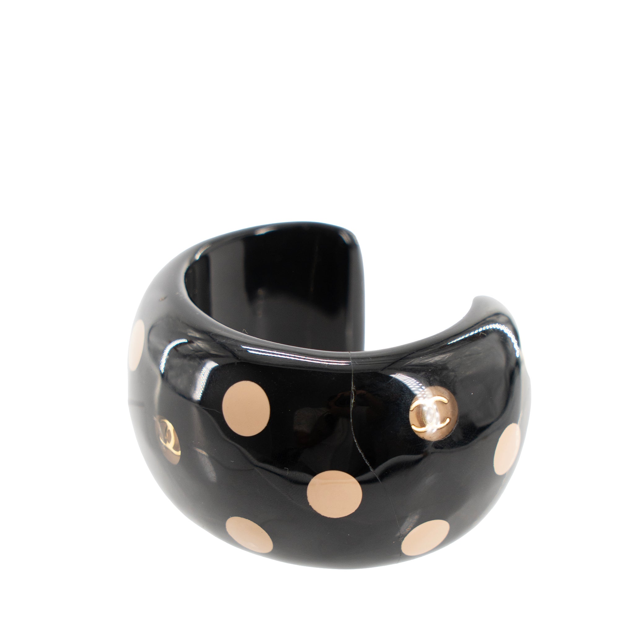 CHANEL - Manchette Chanel en résine noire à pois