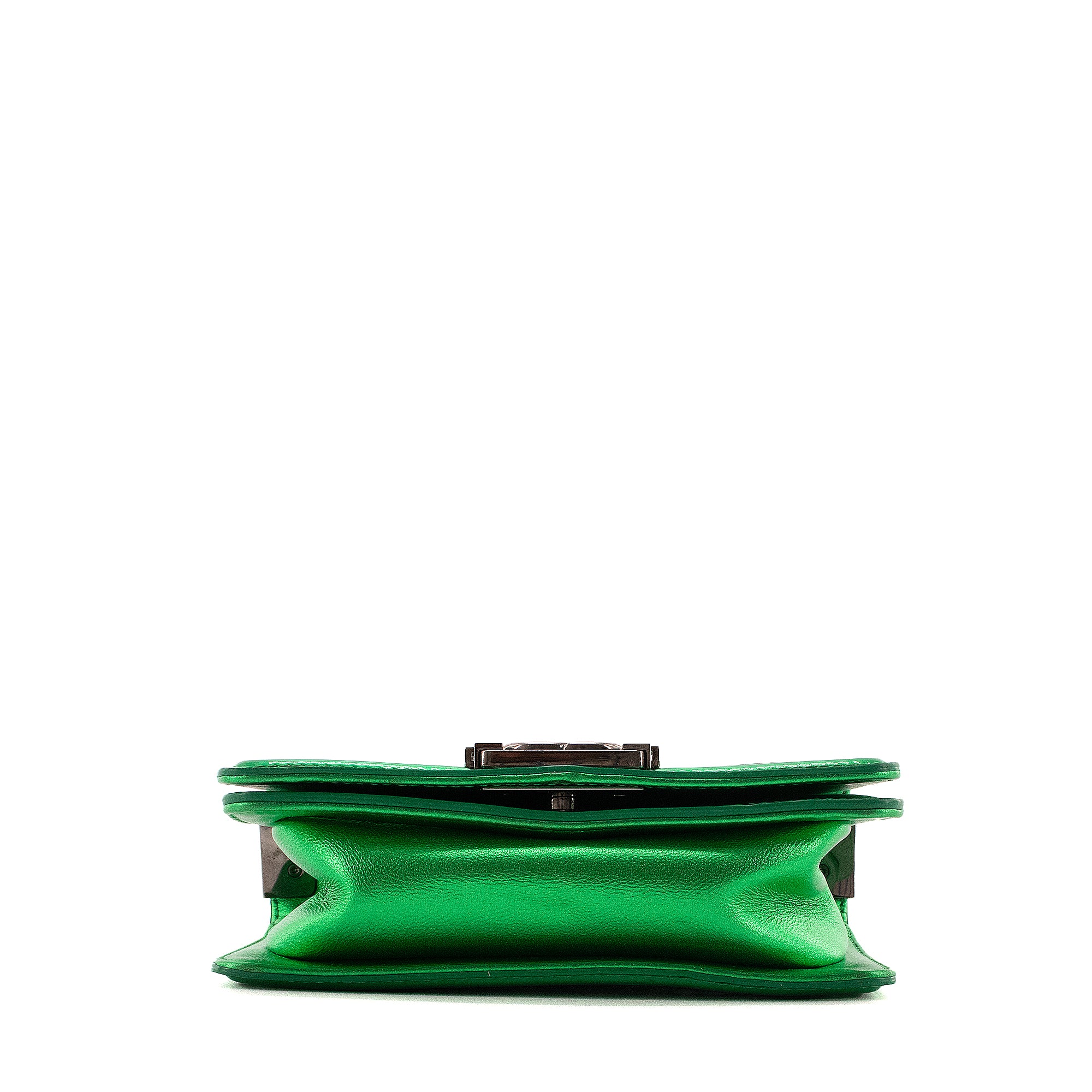 CHANEL - Sac à bandoulière Boy mini Chanel en cuir verni vert métallisé édition limitée