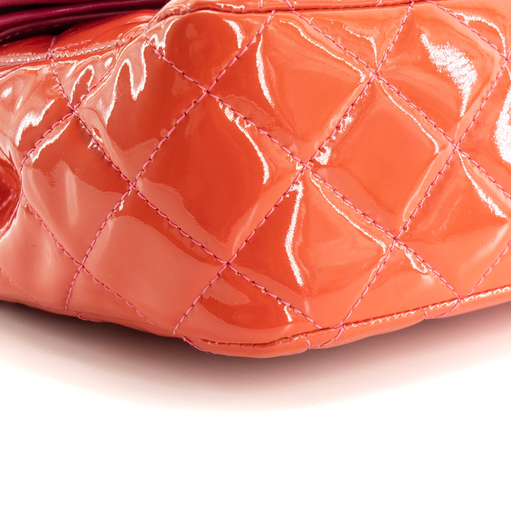 CHANEL - Sac à main Classique/Timeless 11.12 Chanel en cuir verni orange