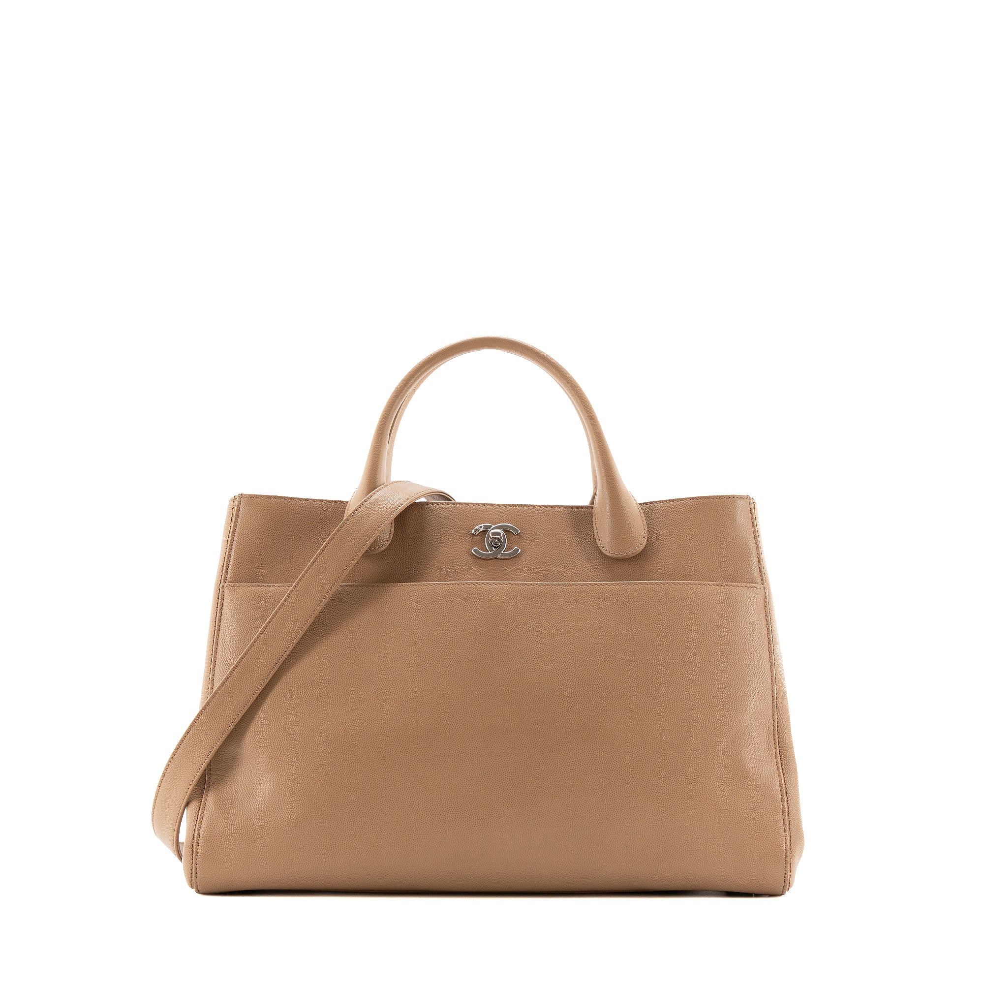 CHANEL - Sac cabas Exécutive Chanel en cuir grainé beige