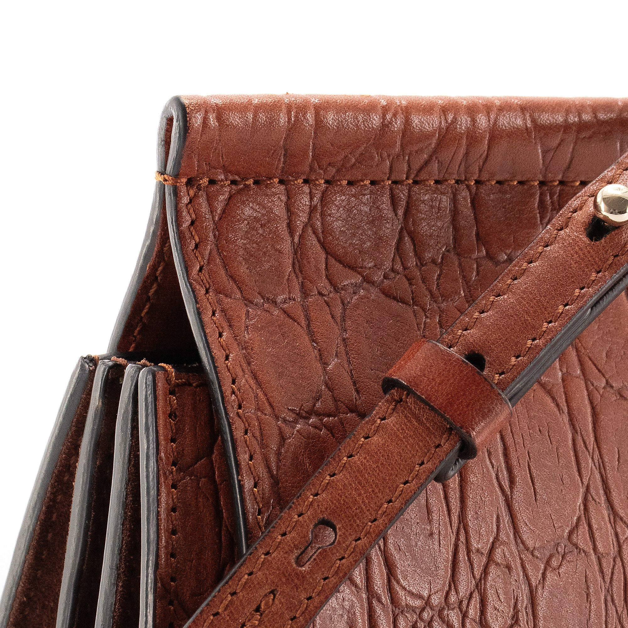 CHLOÉ - Chloé Faye shoulder bag in brown croc-embossed leather