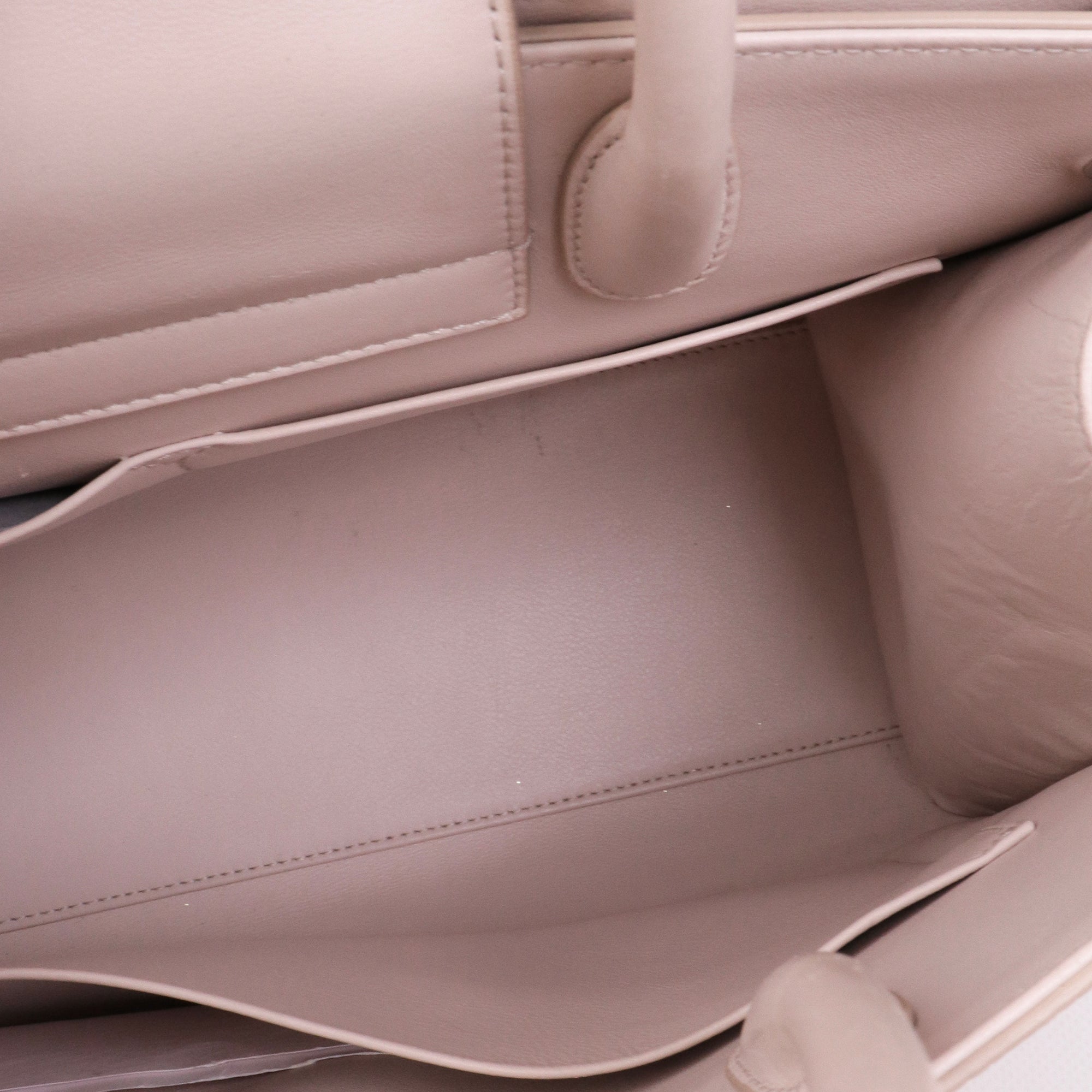 DIOR - Sac à main Diorever Dior en cuir grainé rose pâle