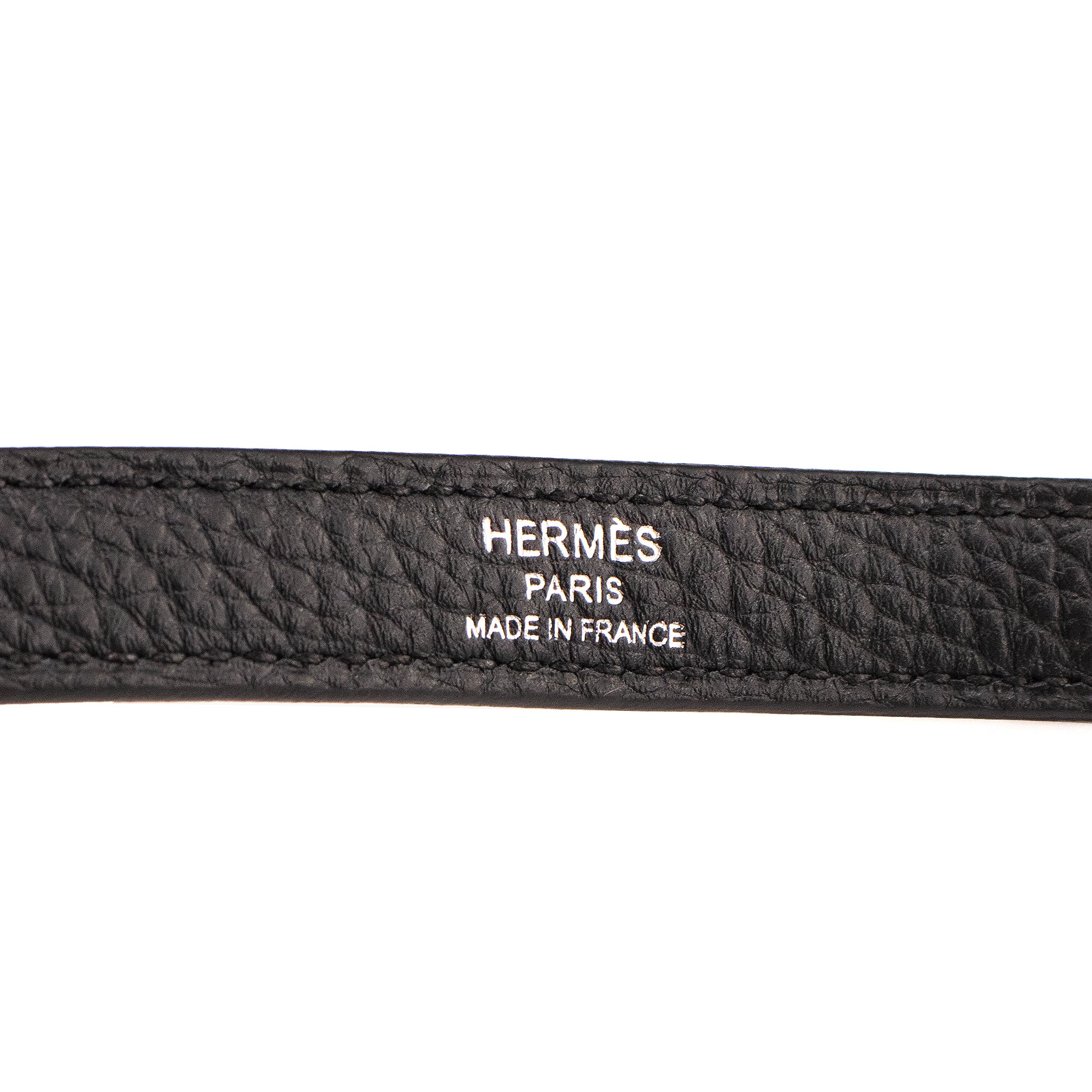 HERMÈS - Sac à main Kelly 25 Hermès en cuir togo noir