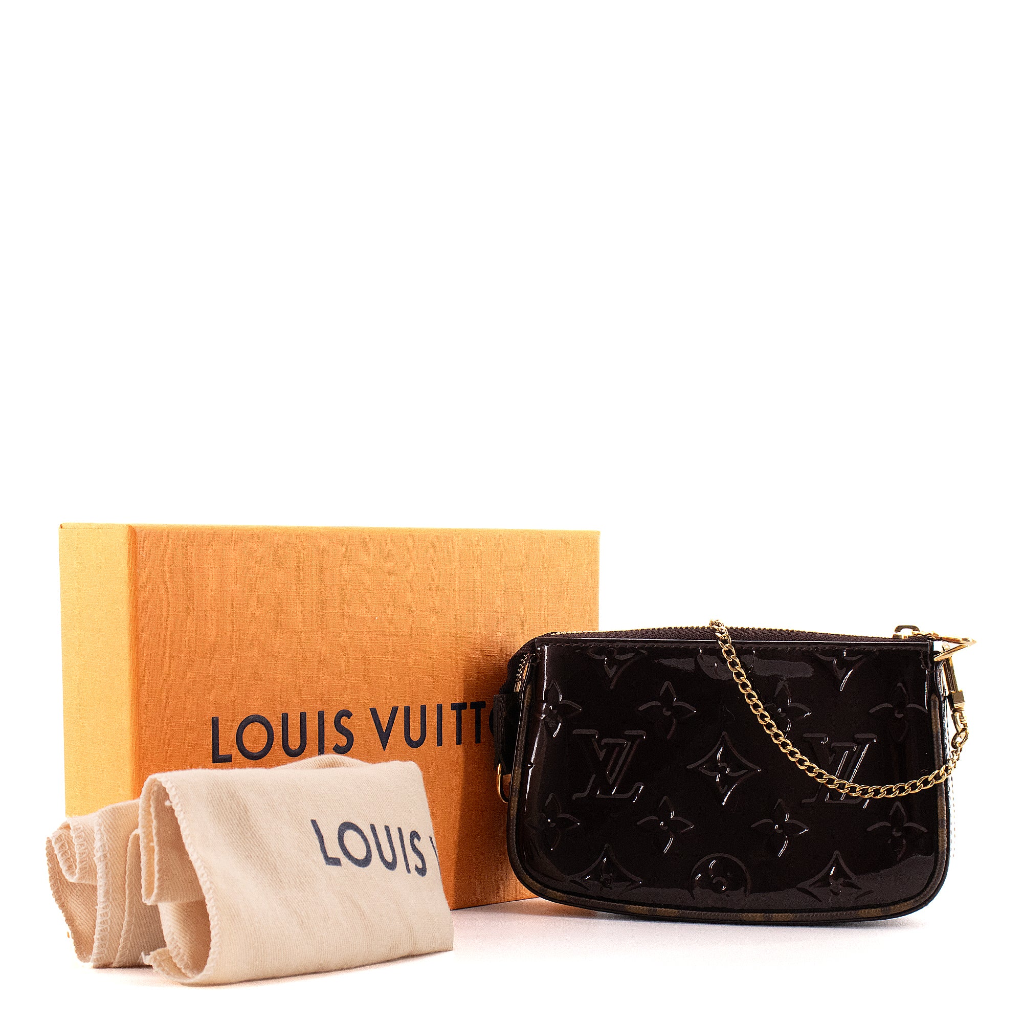 LOUIS VUITTON - Pochette Accessoire Mini Louis Vuitton en cuir verni bordeaux