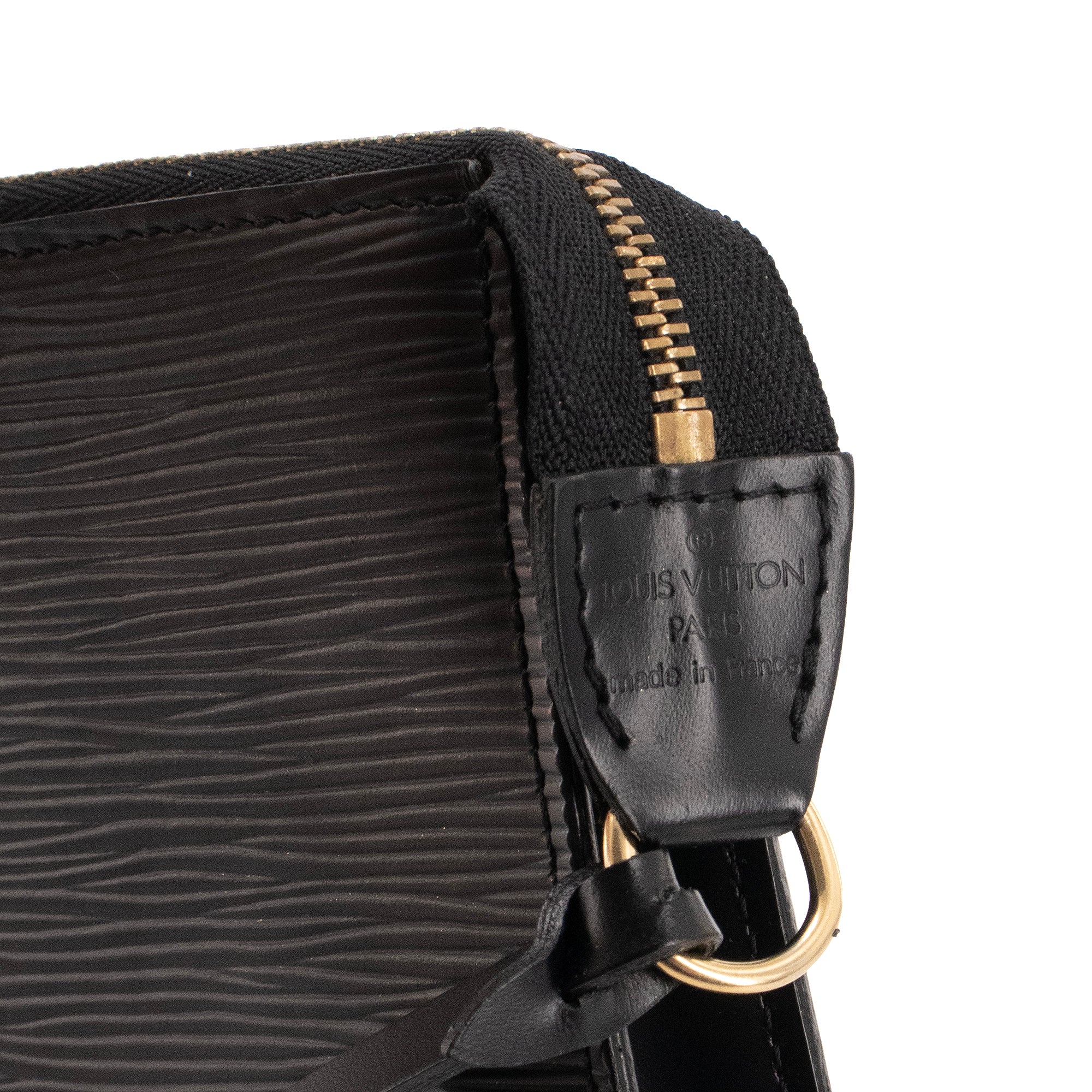 LOUIS VUITTON - Pochette Accessoires Louis Vuitton en cuir épi noir