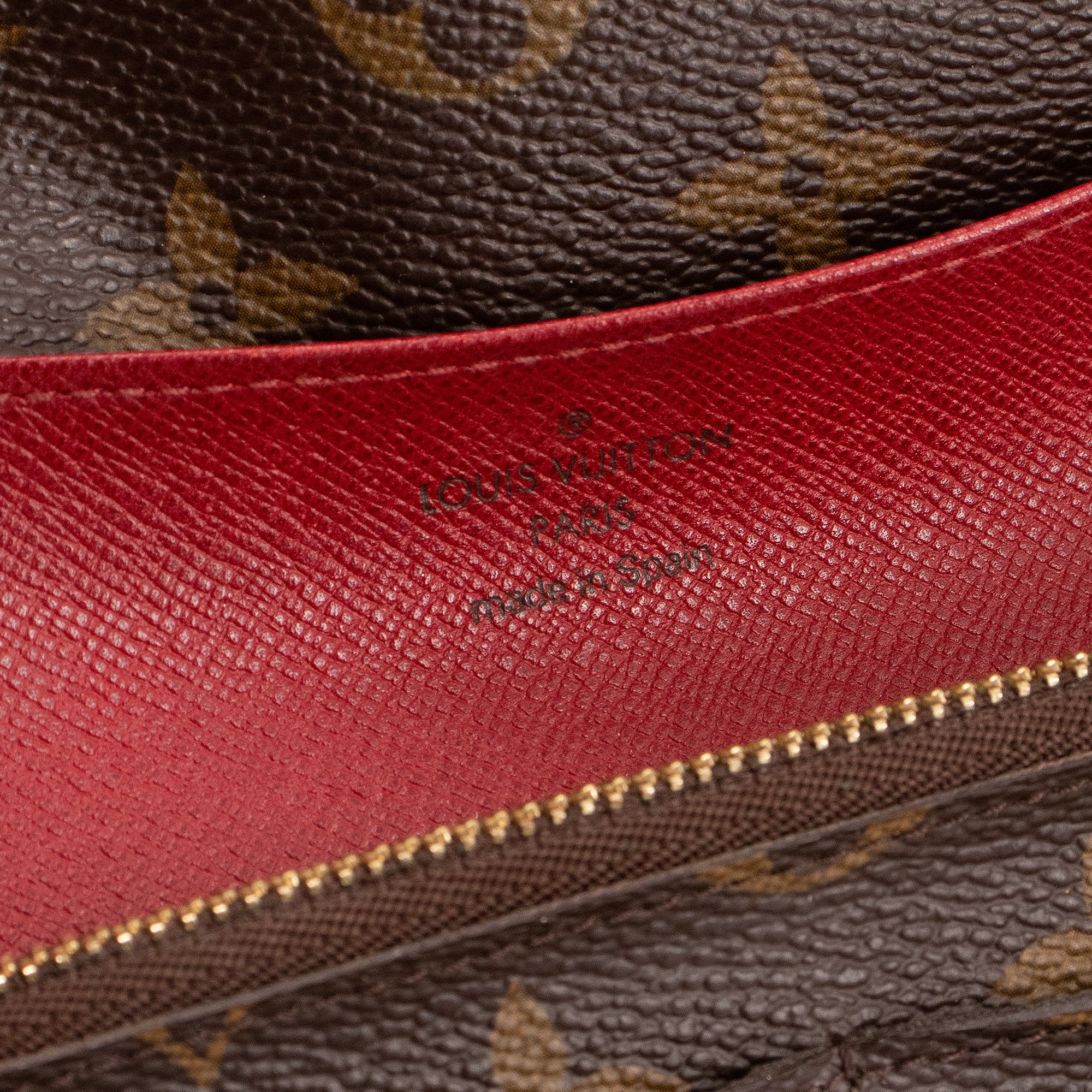 LOUIS VUITTON - Portefeuille Emilie Louis Vuitton en toile enduite monogrammée