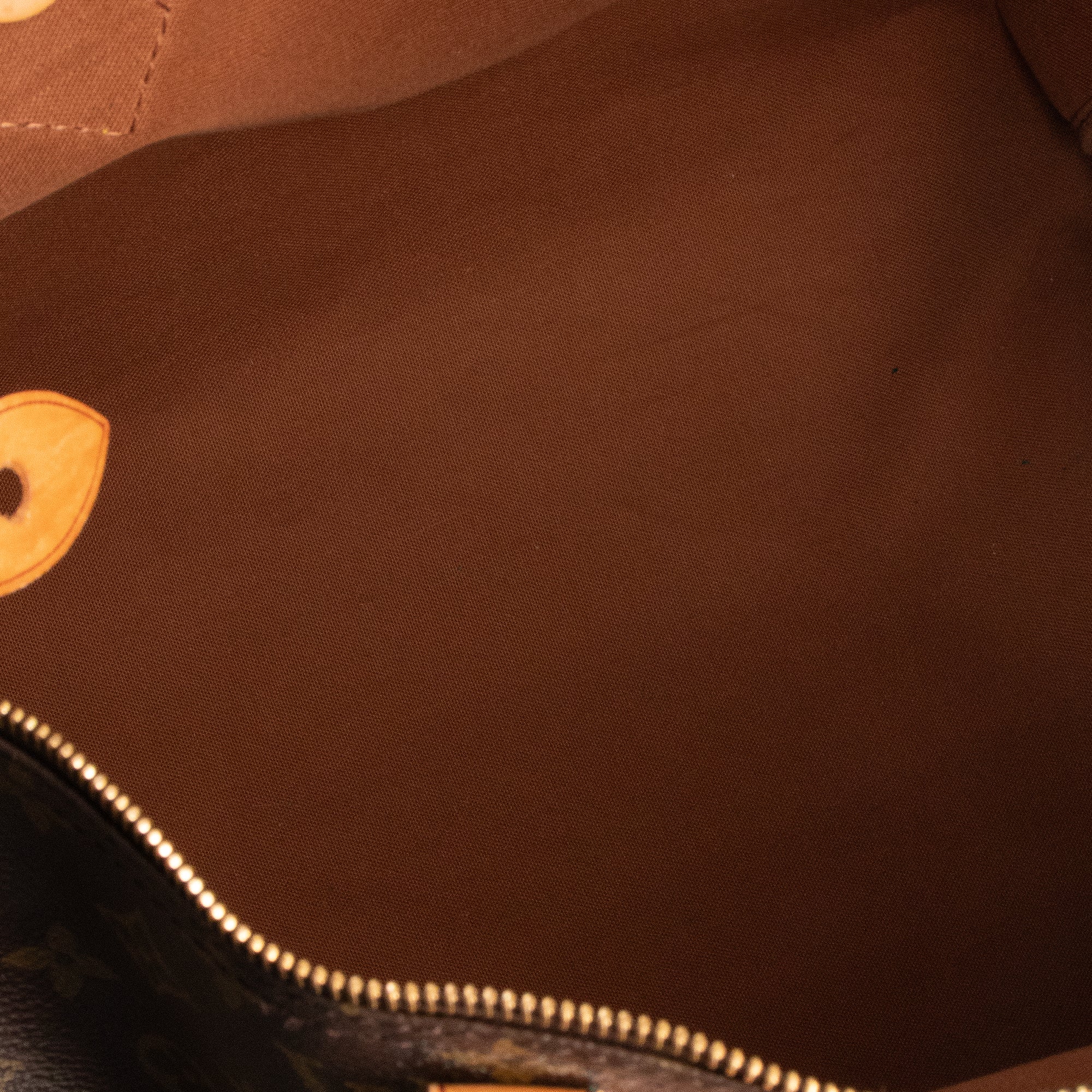 LOUIS VUITTON - Sac à main Speedy 40 Louis Vuitton en toile monogrammée vintage