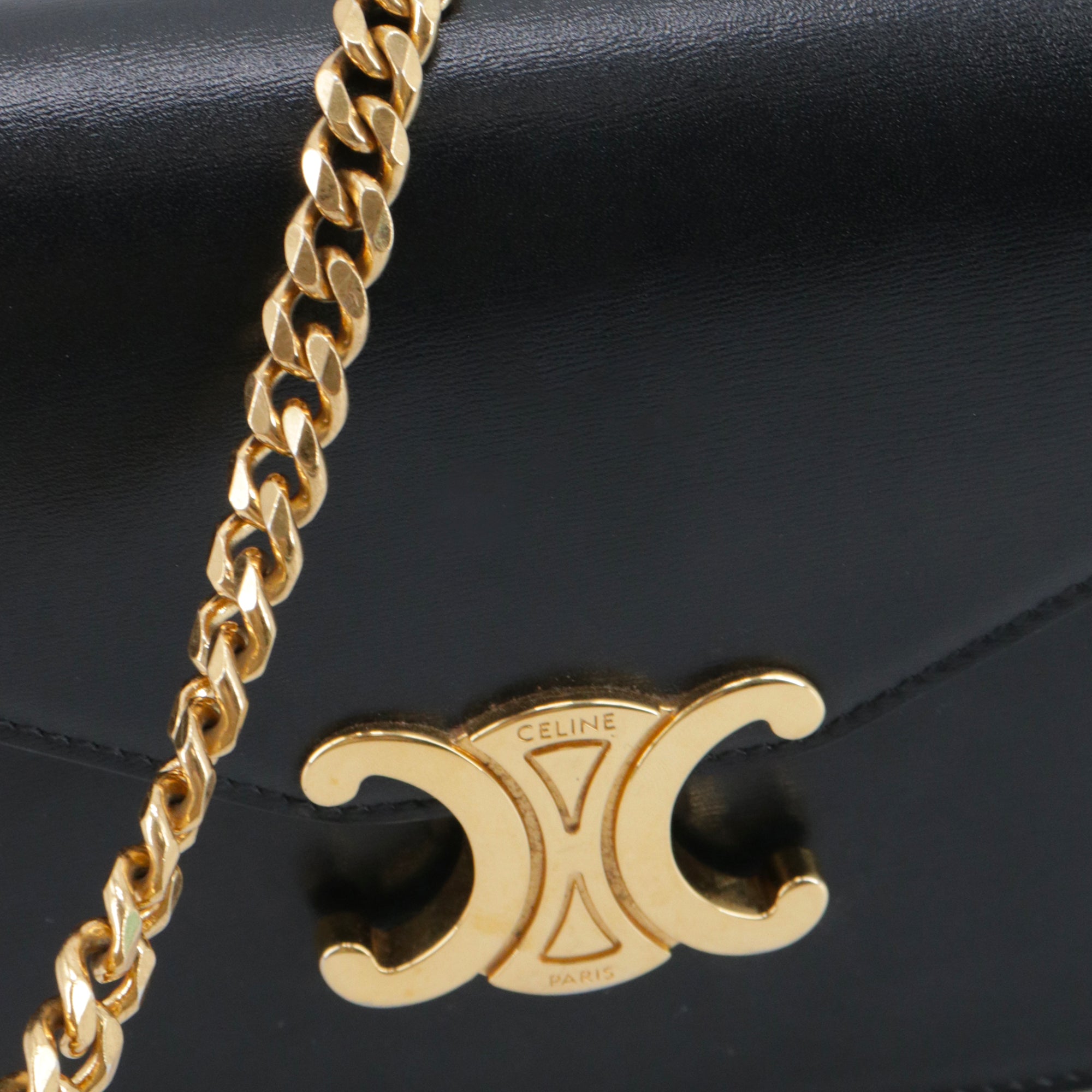 CELINE - Sac à bandoulière Margo Celine en cuir noir