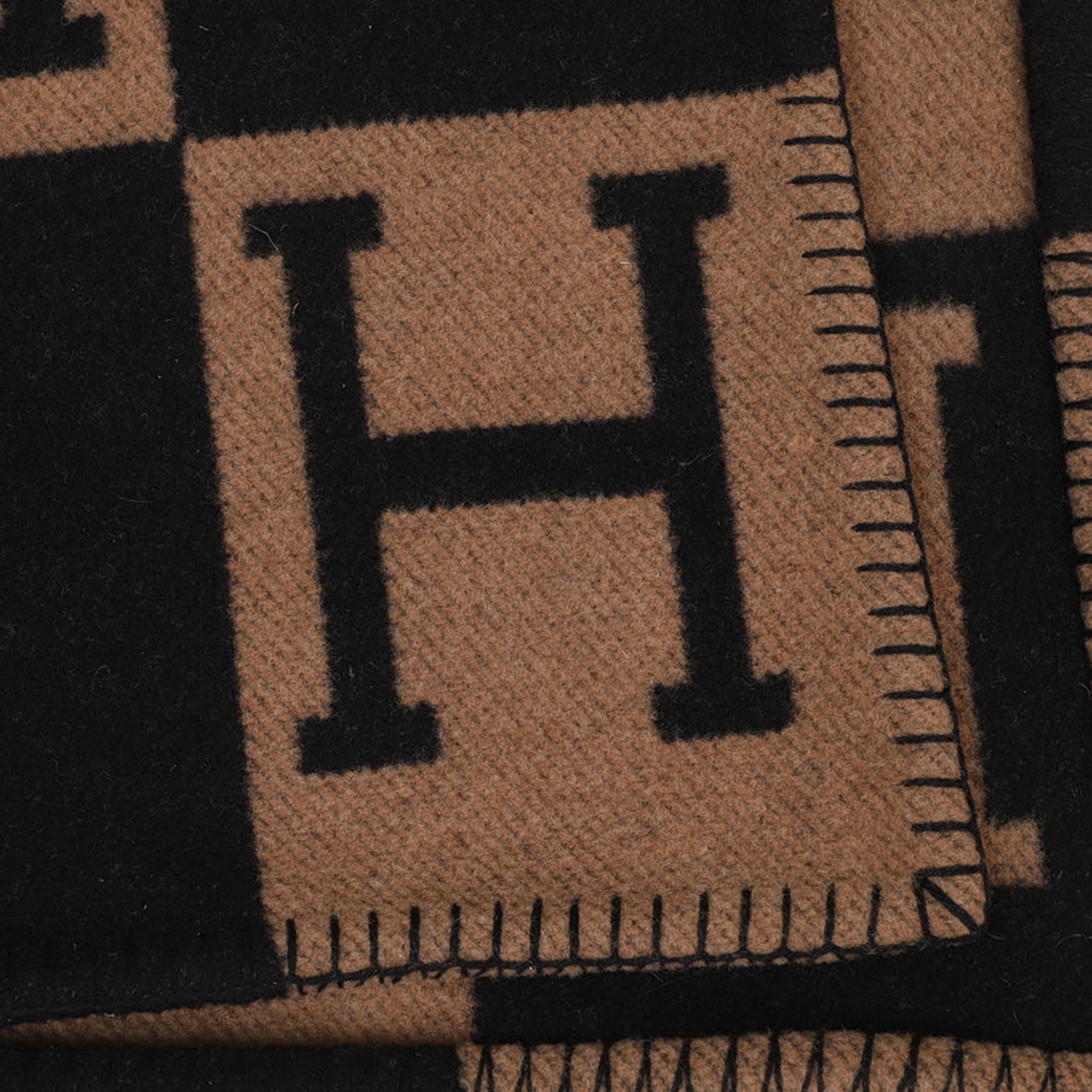 HERMÈS - Jeté de canapé Avalon III Hermès en laine marron et noir