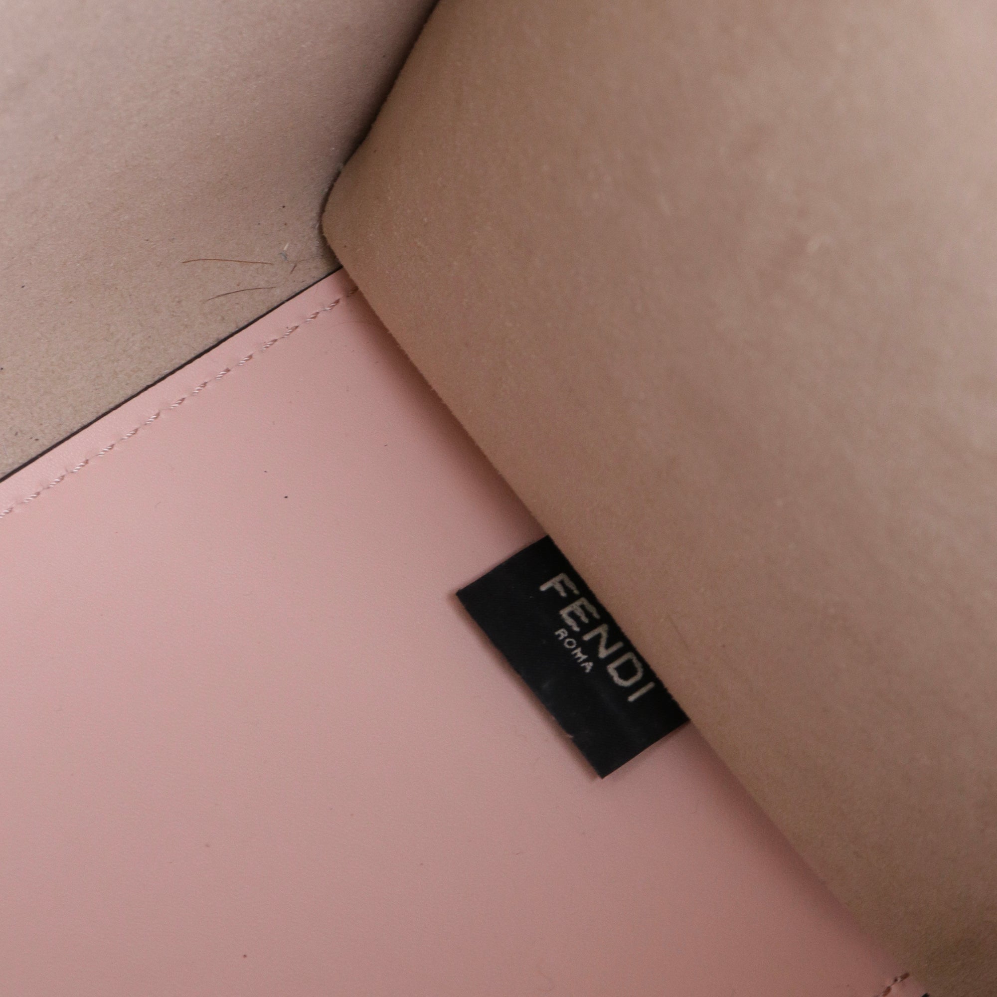 FENDI - Sac cabas Sunshine Medium Fendi en cuir rose pâle