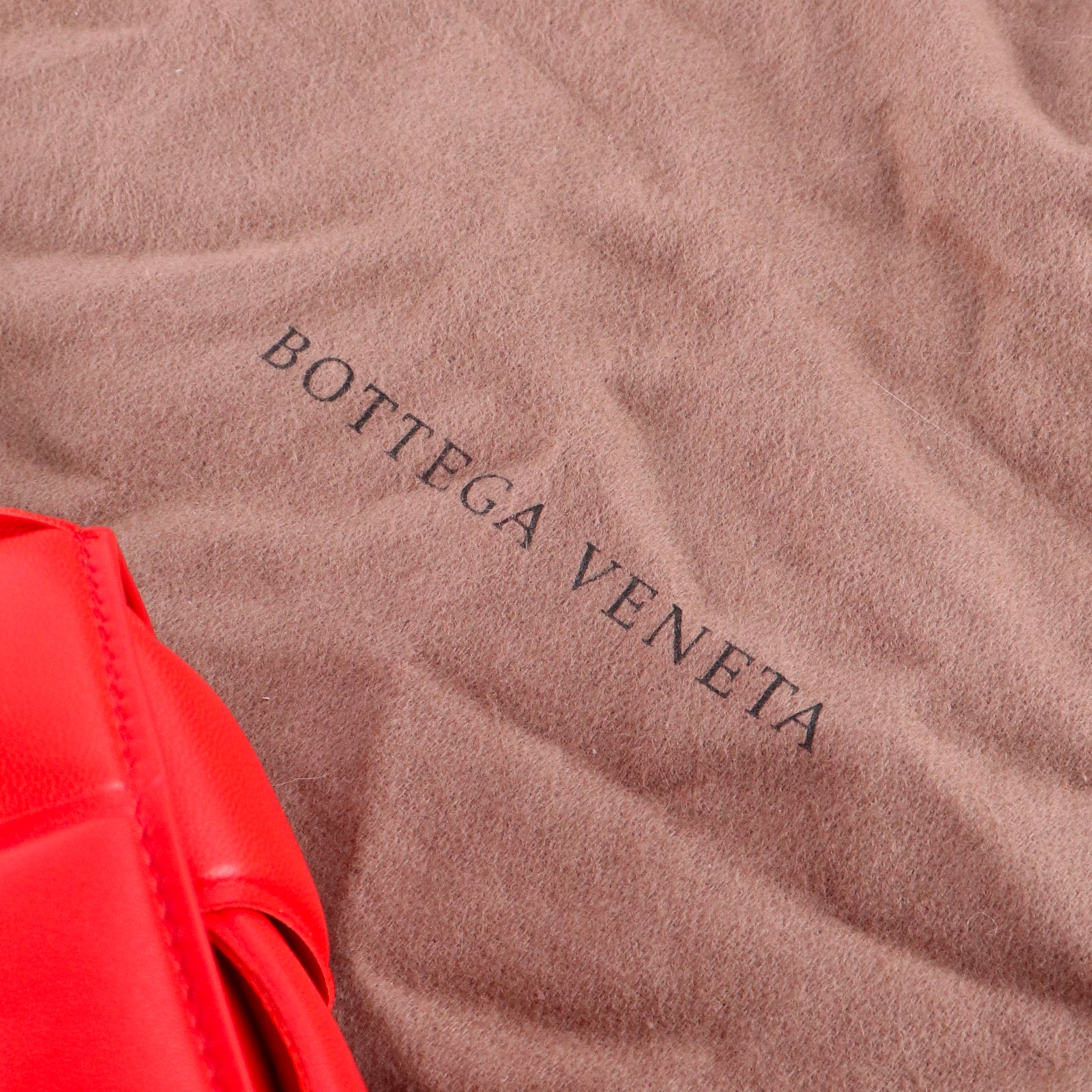 BOTTEGA VENETA - Sac à bandoulière Chain Cassette en cuir rouge
