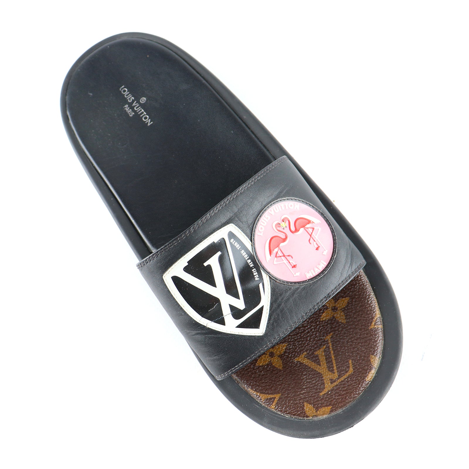 LOUIS VUITTON - Pool Slide Sandals (T40)