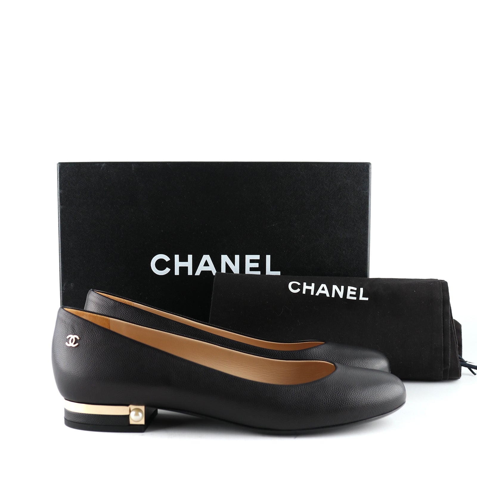 CHANEL - Grained leather ballerinas (T38.5)