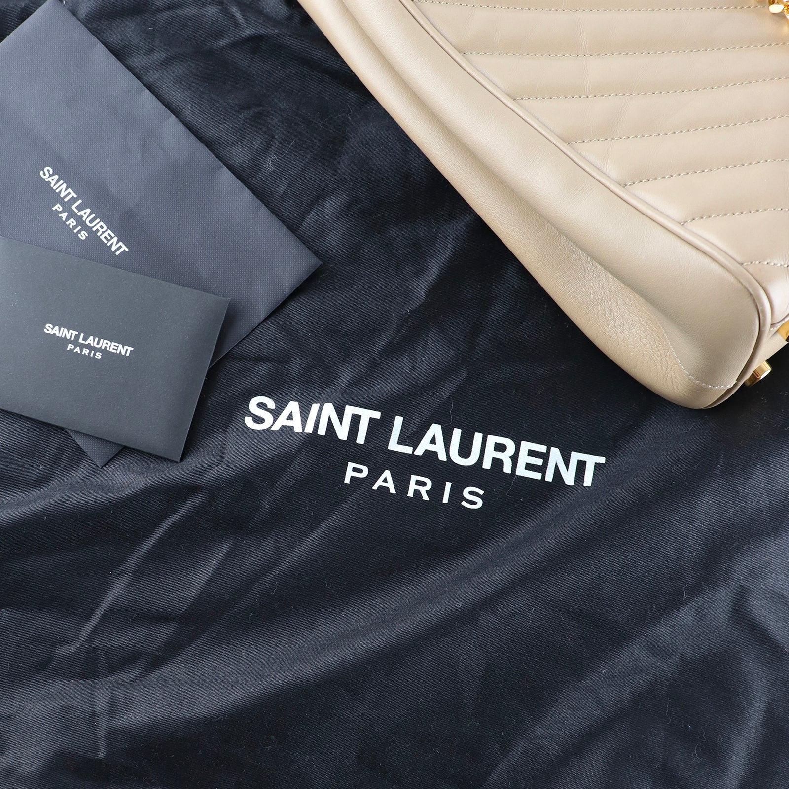 SAINT LAURENT - Sac cabas Shopping Monogramme en cuir lisse beige